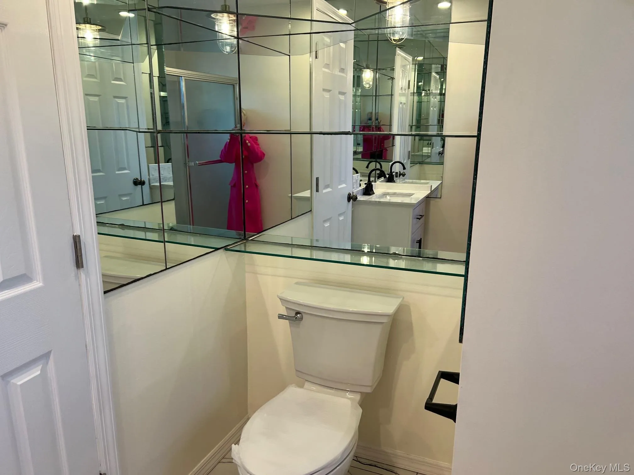 623 Chester Road, Islip, NY, 2 Bedroom Bedrooms, 2 Room Rooms,1 BathroomBathrooms,Residential Lease,For Rent,Chester,0,1042168 623 Chester Road, Islip, NY, 2 Bedroom Bedrooms, 2 Room Rooms,1 BathroomBathrooms,Residential Lease,For Rent,Chester,0,1042168