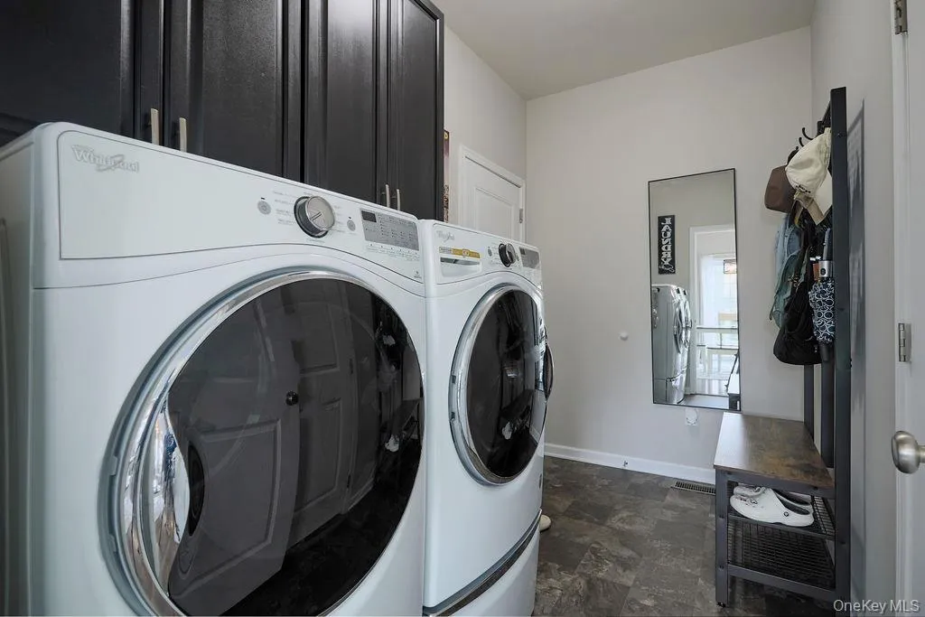 36 Tompkins Lane, Wappinger, NY, 3 Bedrooms Bedrooms, 9 Rooms Rooms,3 BathroomsBathrooms,Residential,For Rent,Tompkins,0,1042177 36 Tompkins Lane, Wappinger, NY, 3 Bedrooms Bedrooms, 9 Rooms Rooms,3 BathroomsBathrooms,Residential,For Rent,Tompkins,0,1042177