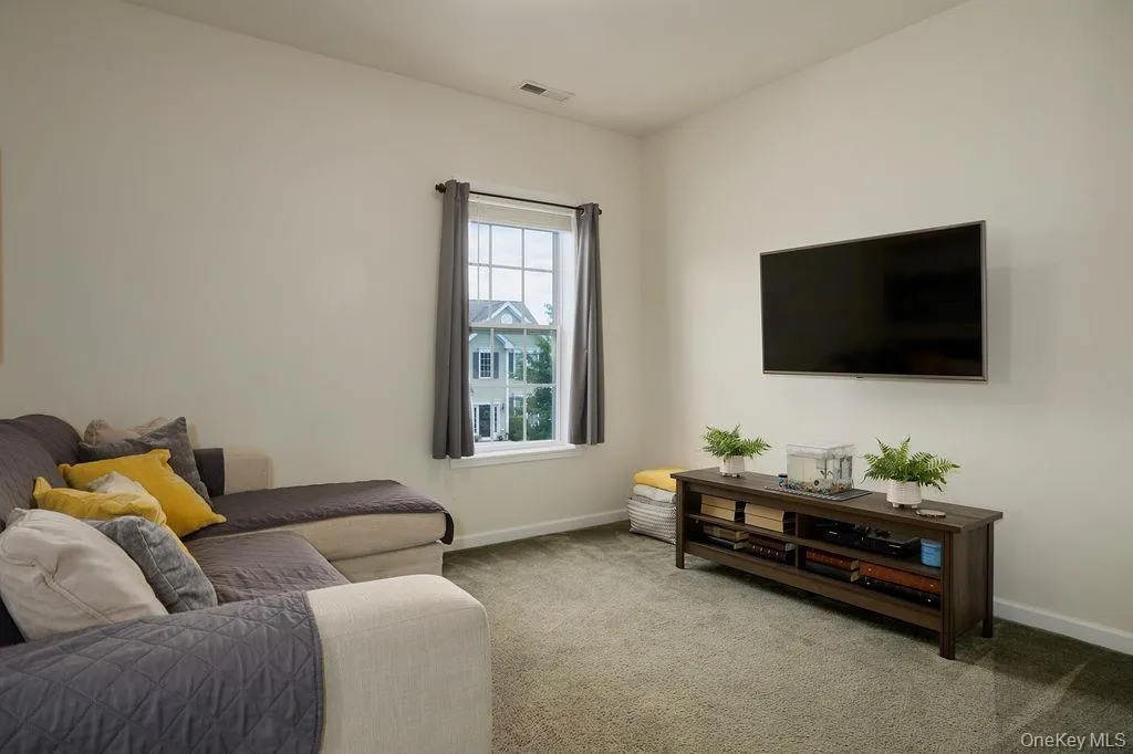 36 Tompkins Lane, Wappinger, NY, 3 Bedrooms Bedrooms, 9 Rooms Rooms,3 BathroomsBathrooms,Residential,For Rent,Tompkins,0,1042177 36 Tompkins Lane, Wappinger, NY, 3 Bedrooms Bedrooms, 9 Rooms Rooms,3 BathroomsBathrooms,Residential,For Rent,Tompkins,0,1042177