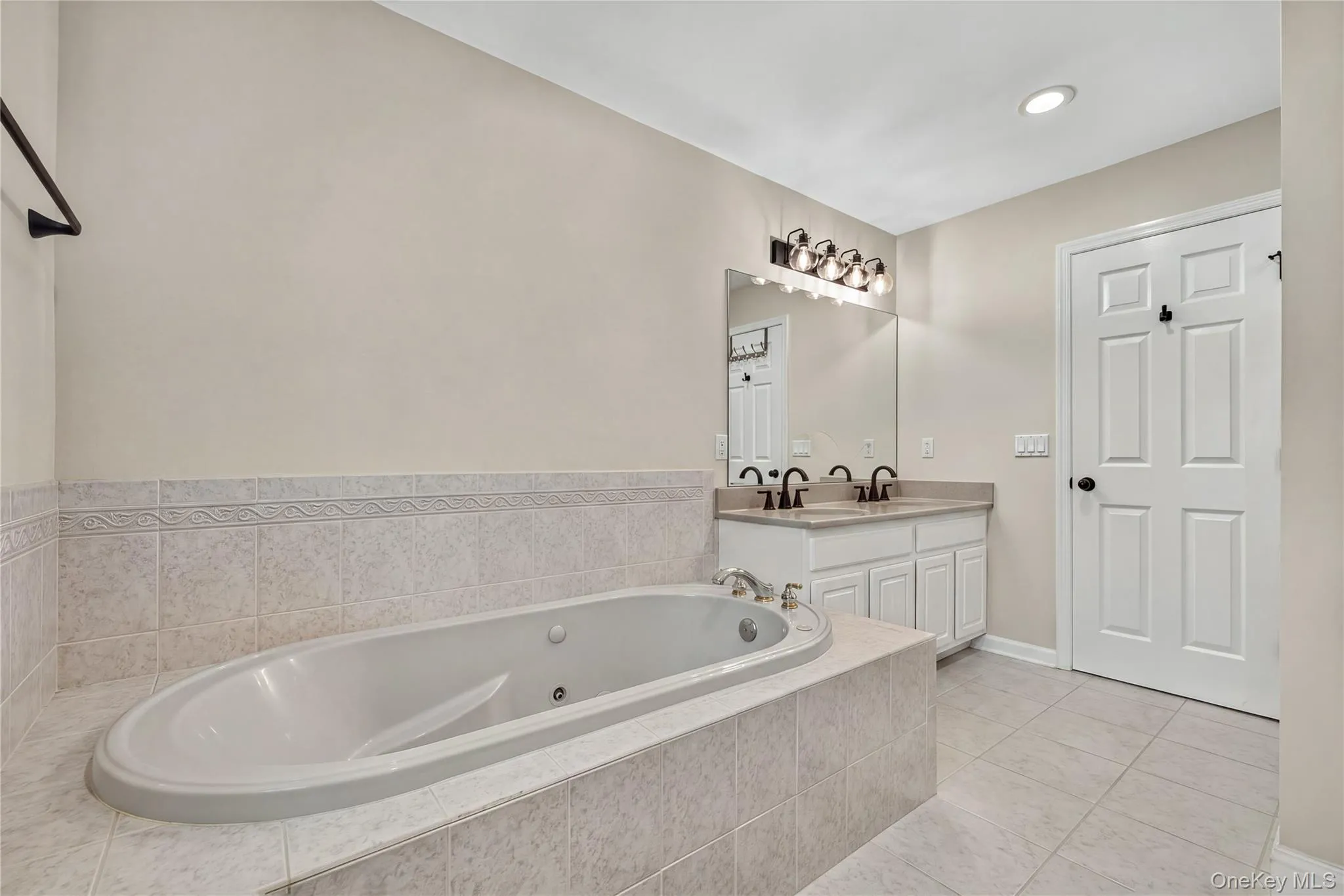 2506 Constitution Way, New Windsor, NY, 4 Bedrooms Bedrooms, 10 Rooms Rooms,3 BathroomsBathrooms,Residential,For Rent,Constitution,0,1042179 2506 Constitution Way, New Windsor, NY, 4 Bedrooms Bedrooms, 10 Rooms Rooms,3 BathroomsBathrooms,Residential,For Rent,Constitution,0,1042179