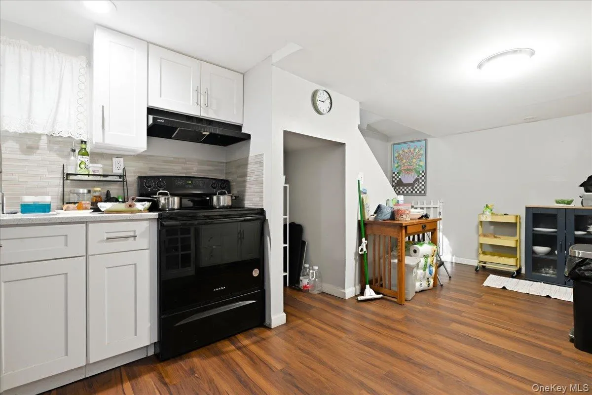 1127A Bay Shore Avenue, Islip, NY, 3 Bedrooms Bedrooms, 12 Rooms Rooms,2 BathroomsBathrooms,Residential,For Rent,Bay Shore,0,1042181 1127A Bay Shore Avenue, Islip, NY, 3 Bedrooms Bedrooms, 12 Rooms Rooms,2 BathroomsBathrooms,Residential,For Rent,Bay Shore,0,1042181