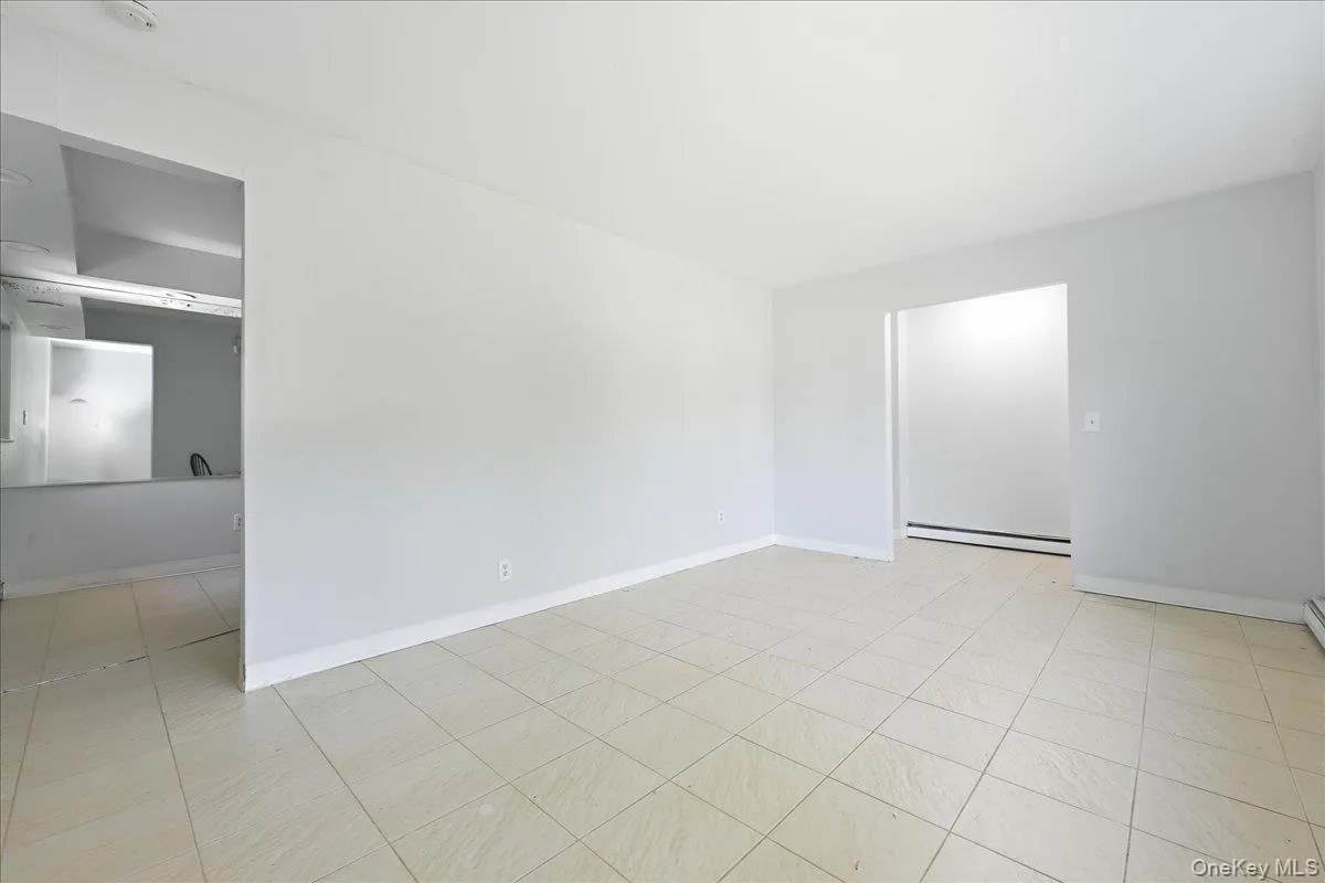 1127A Bay Shore Avenue, Islip, NY, 3 Bedrooms Bedrooms, 12 Rooms Rooms,2 BathroomsBathrooms,Residential,For Rent,Bay Shore,0,1042181 1127A Bay Shore Avenue, Islip, NY, 3 Bedrooms Bedrooms, 12 Rooms Rooms,2 BathroomsBathrooms,Residential,For Rent,Bay Shore,0,1042181
