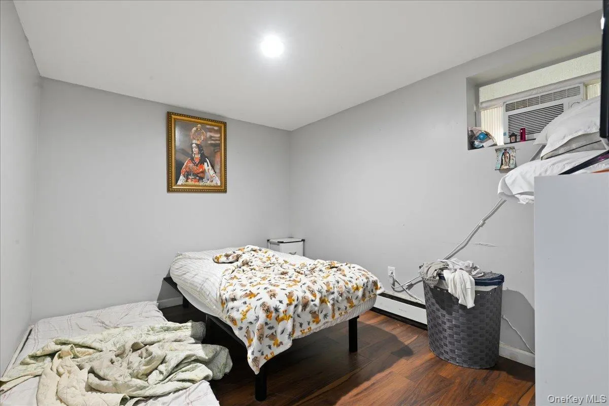 1127A Bay Shore Avenue, Islip, NY, 3 Bedrooms Bedrooms, 12 Rooms Rooms,2 BathroomsBathrooms,Residential,For Rent,Bay Shore,0,1042181 1127A Bay Shore Avenue, Islip, NY, 3 Bedrooms Bedrooms, 12 Rooms Rooms,2 BathroomsBathrooms,Residential,For Rent,Bay Shore,0,1042181
