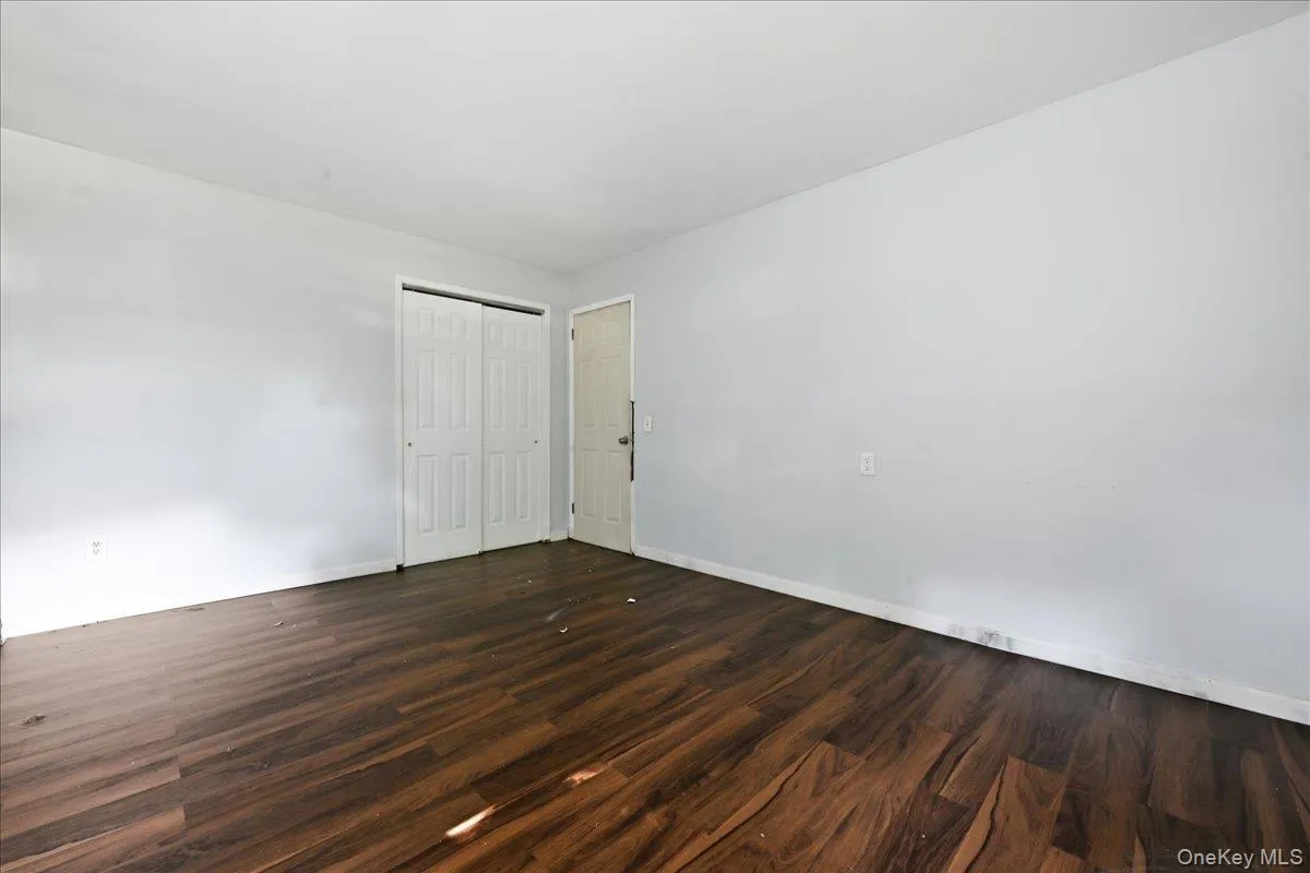 1127A Bay Shore Avenue, Islip, NY, 3 Bedrooms Bedrooms, 12 Rooms Rooms,2 BathroomsBathrooms,Residential,For Rent,Bay Shore,0,1042181 1127A Bay Shore Avenue, Islip, NY, 3 Bedrooms Bedrooms, 12 Rooms Rooms,2 BathroomsBathrooms,Residential,For Rent,Bay Shore,0,1042181