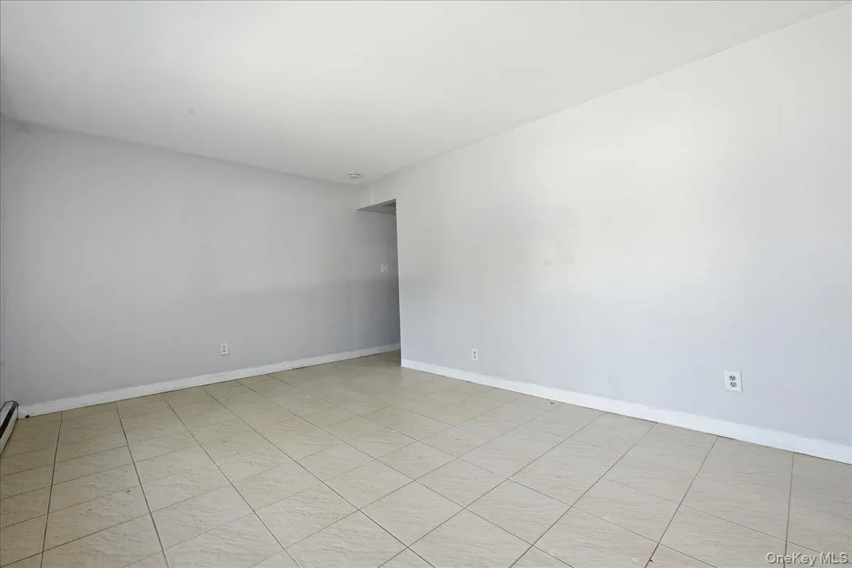 1127A Bay Shore Avenue, Islip, NY, 3 Bedrooms Bedrooms, 12 Rooms Rooms,2 BathroomsBathrooms,Residential,For Rent,Bay Shore,0,1042181 1127A Bay Shore Avenue, Islip, NY, 3 Bedrooms Bedrooms, 12 Rooms Rooms,2 BathroomsBathrooms,Residential,For Rent,Bay Shore,0,1042181
