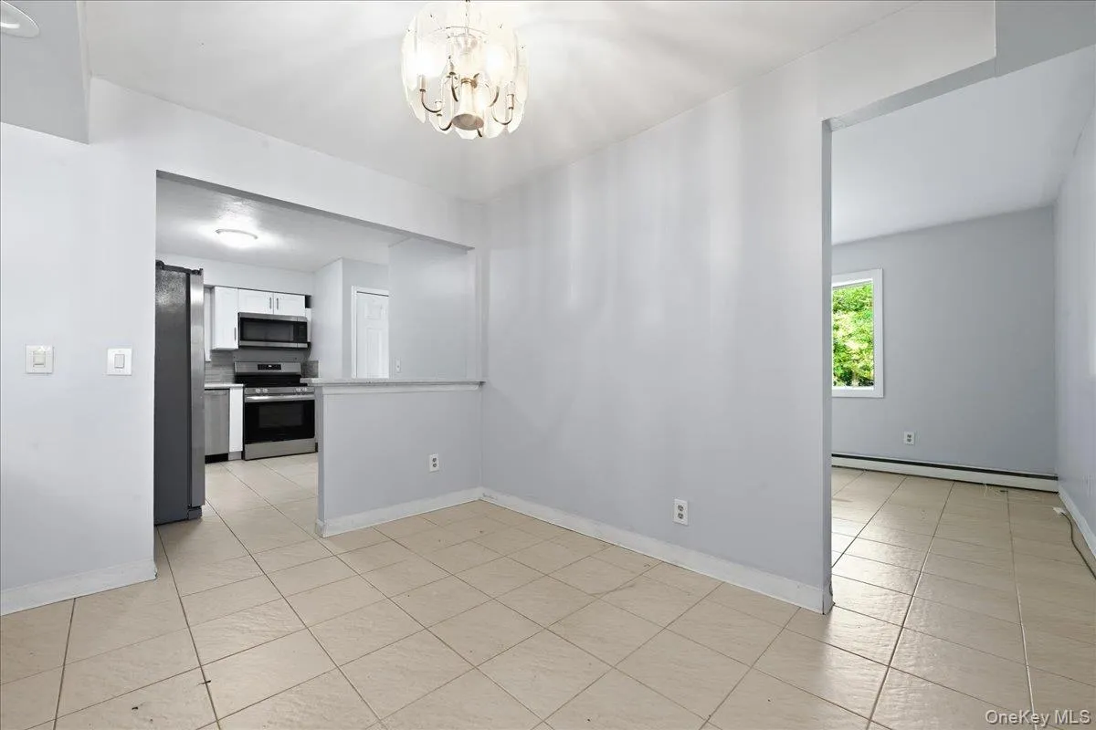 1127A Bay Shore Avenue, Islip, NY, 3 Bedrooms Bedrooms, 12 Rooms Rooms,2 BathroomsBathrooms,Residential,For Rent,Bay Shore,0,1042181 1127A Bay Shore Avenue, Islip, NY, 3 Bedrooms Bedrooms, 12 Rooms Rooms,2 BathroomsBathrooms,Residential,For Rent,Bay Shore,0,1042181