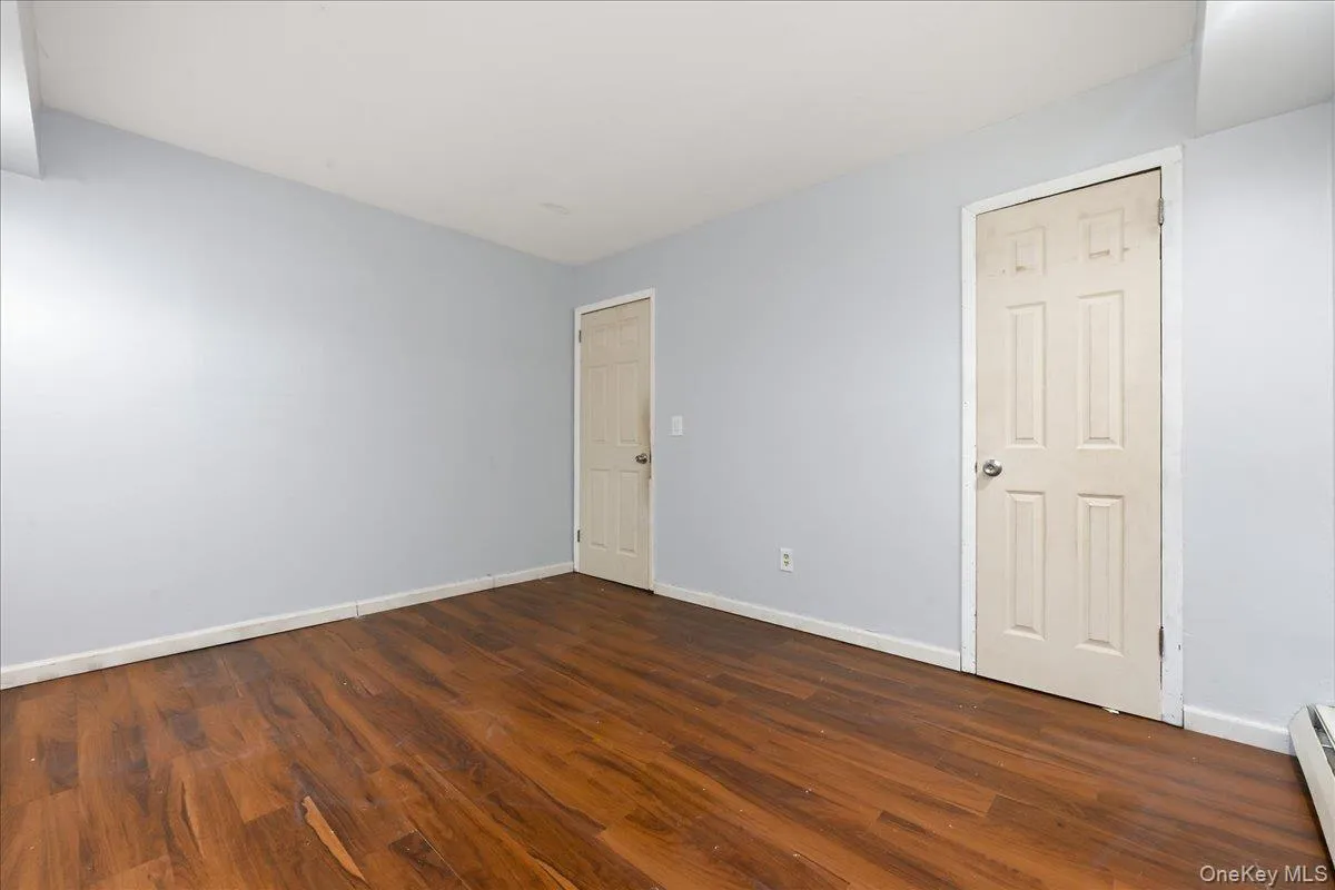 1127A Bay Shore Avenue, Islip, NY, 3 Bedrooms Bedrooms, 12 Rooms Rooms,2 BathroomsBathrooms,Residential,For Rent,Bay Shore,0,1042181 1127A Bay Shore Avenue, Islip, NY, 3 Bedrooms Bedrooms, 12 Rooms Rooms,2 BathroomsBathrooms,Residential,For Rent,Bay Shore,0,1042181