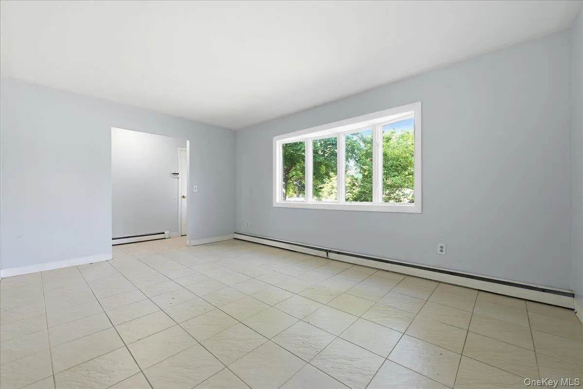 1127A Bay Shore Avenue, Islip, NY, 3 Bedrooms Bedrooms, 12 Rooms Rooms,2 BathroomsBathrooms,Residential,For Rent,Bay Shore,0,1042181 1127A Bay Shore Avenue, Islip, NY, 3 Bedrooms Bedrooms, 12 Rooms Rooms,2 BathroomsBathrooms,Residential,For Rent,Bay Shore,0,1042181