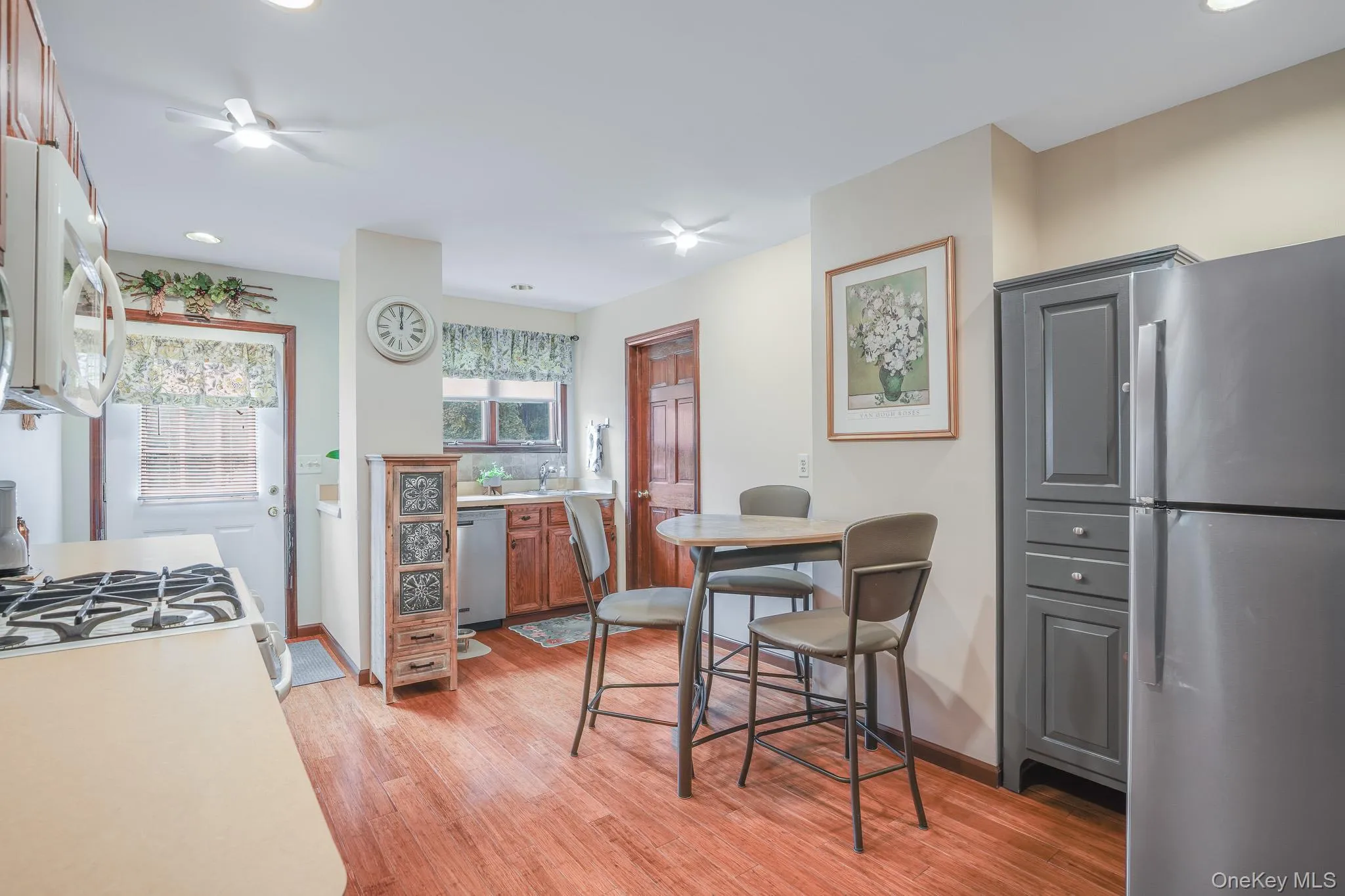 25 Taylor Avenue, Poughkeepsie, NY, 3 Bedrooms Bedrooms, 8 Rooms Rooms,2 BathroomsBathrooms,Residential,For Rent,Taylor,0,1042187 25 Taylor Avenue, Poughkeepsie, NY, 3 Bedrooms Bedrooms, 8 Rooms Rooms,2 BathroomsBathrooms,Residential,For Rent,Taylor,0,1042187