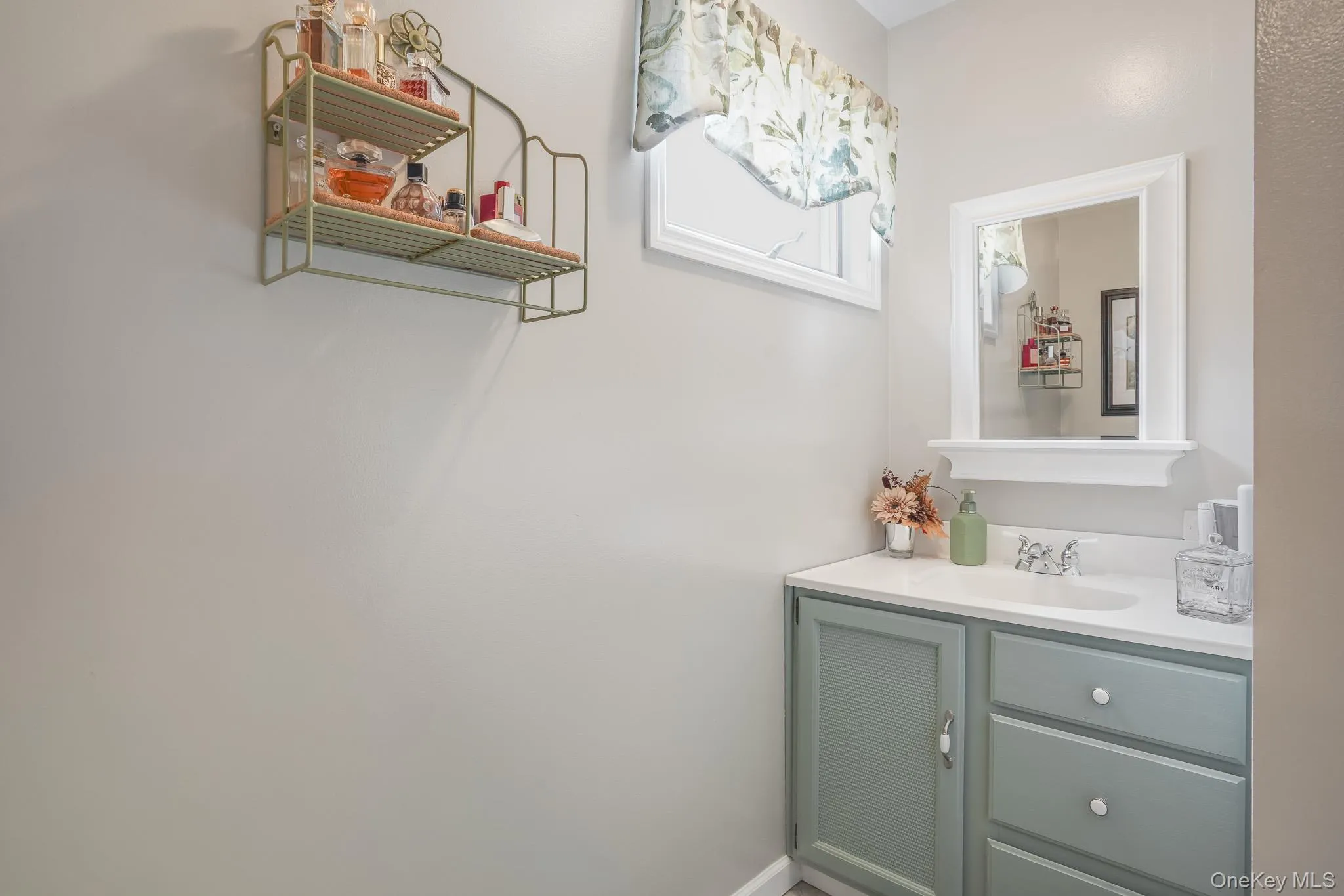 25 Taylor Avenue, Poughkeepsie, NY, 3 Bedrooms Bedrooms, 8 Rooms Rooms,2 BathroomsBathrooms,Residential,For Rent,Taylor,0,1042187 25 Taylor Avenue, Poughkeepsie, NY, 3 Bedrooms Bedrooms, 8 Rooms Rooms,2 BathroomsBathrooms,Residential,For Rent,Taylor,0,1042187