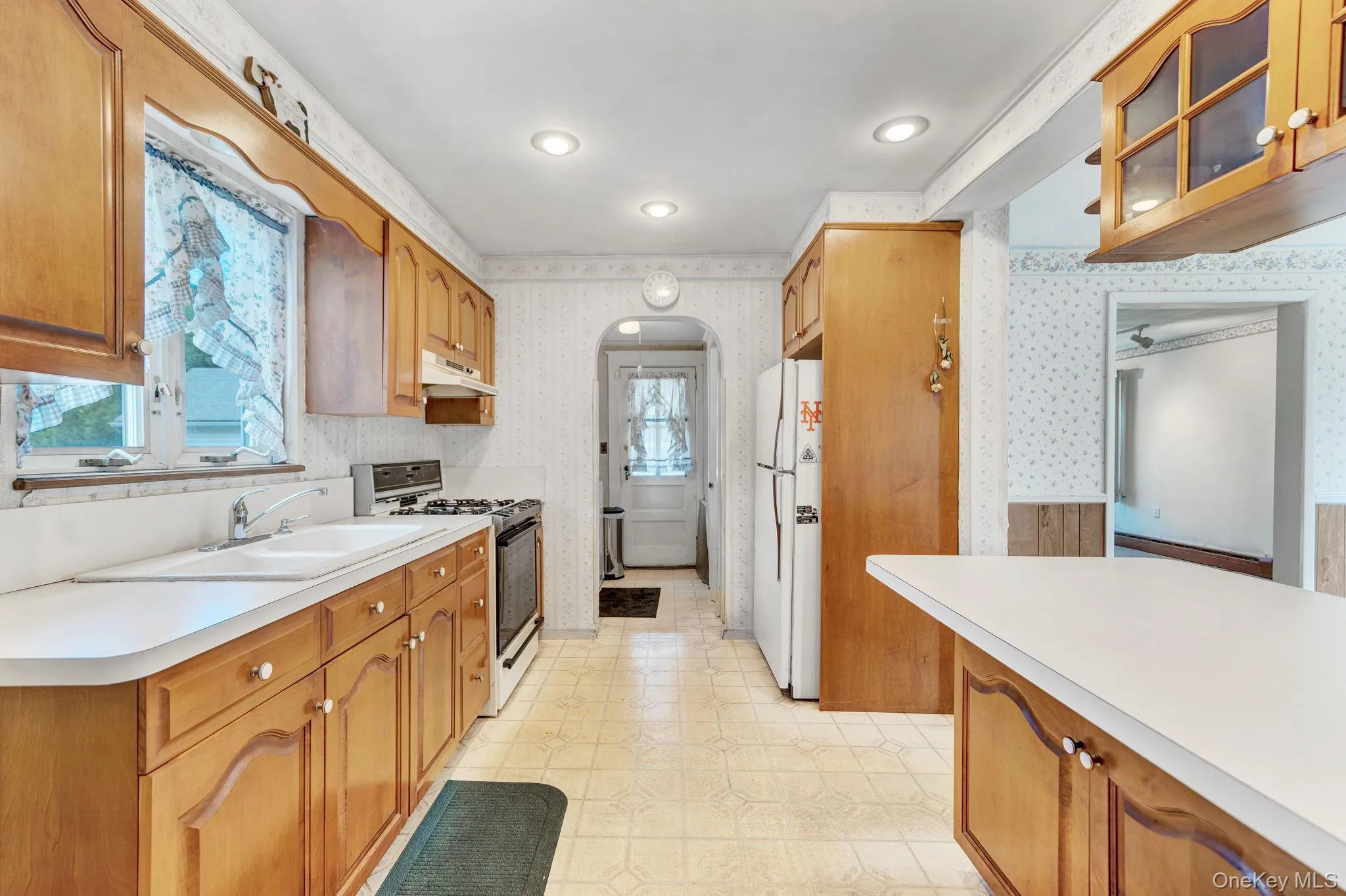 55 Mc Kinley Avenue, Oyster Bay, NY, 3 Bedrooms Bedrooms, 9 Rooms Rooms,2 BathroomsBathrooms,Residential,For Rent,Mc Kinley,0,1042188 55 Mc Kinley Avenue, Oyster Bay, NY, 3 Bedrooms Bedrooms, 9 Rooms Rooms,2 BathroomsBathrooms,Residential,For Rent,Mc Kinley,0,1042188