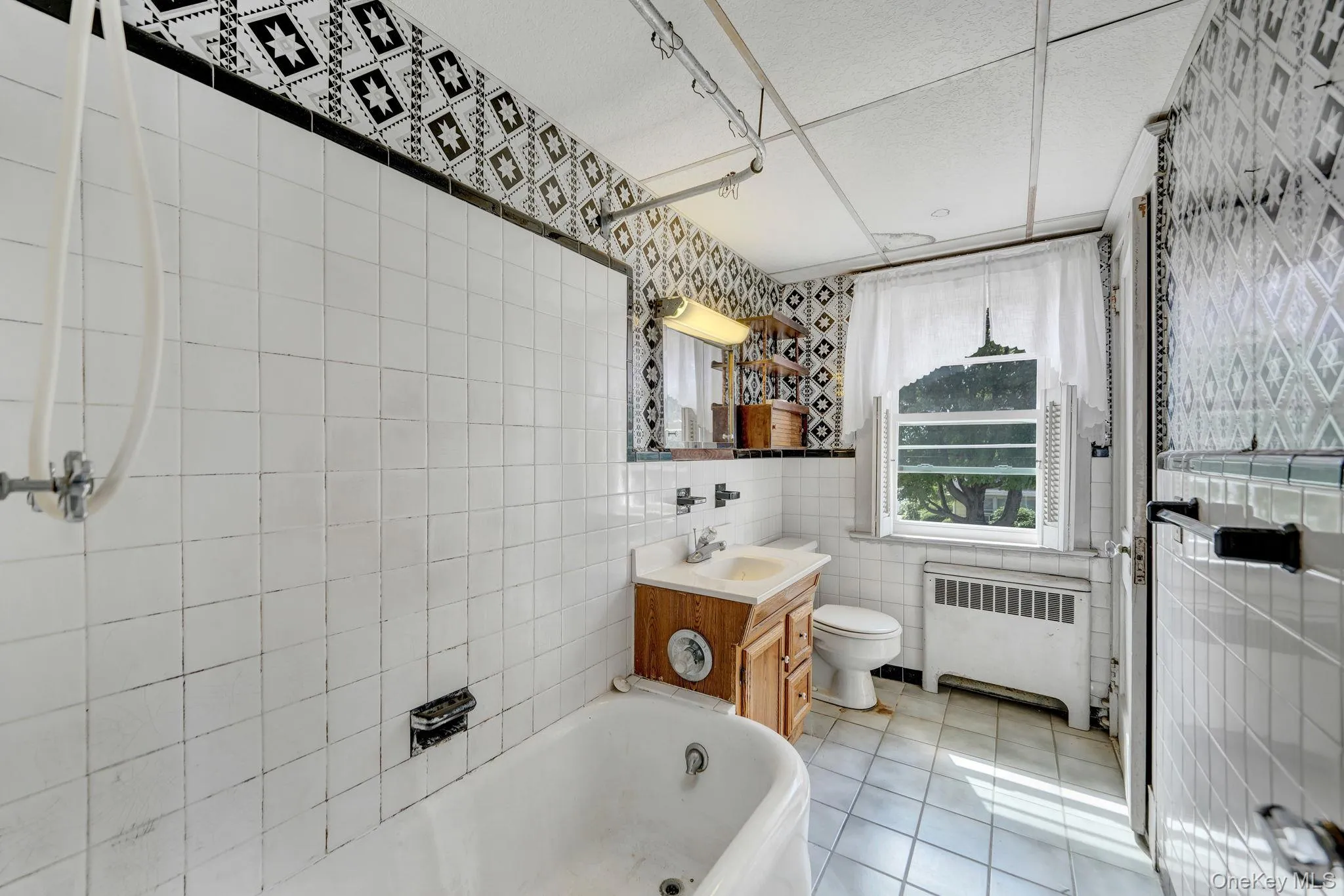 55 Mc Kinley Avenue, Oyster Bay, NY, 3 Bedrooms Bedrooms, 9 Rooms Rooms,2 BathroomsBathrooms,Residential,For Rent,Mc Kinley,0,1042188 55 Mc Kinley Avenue, Oyster Bay, NY, 3 Bedrooms Bedrooms, 9 Rooms Rooms,2 BathroomsBathrooms,Residential,For Rent,Mc Kinley,0,1042188