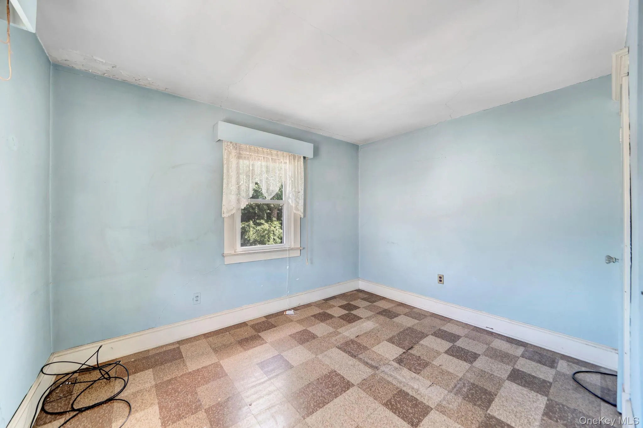 55 Mc Kinley Avenue, Oyster Bay, NY, 3 Bedrooms Bedrooms, 9 Rooms Rooms,2 BathroomsBathrooms,Residential,For Rent,Mc Kinley,0,1042188 55 Mc Kinley Avenue, Oyster Bay, NY, 3 Bedrooms Bedrooms, 9 Rooms Rooms,2 BathroomsBathrooms,Residential,For Rent,Mc Kinley,0,1042188