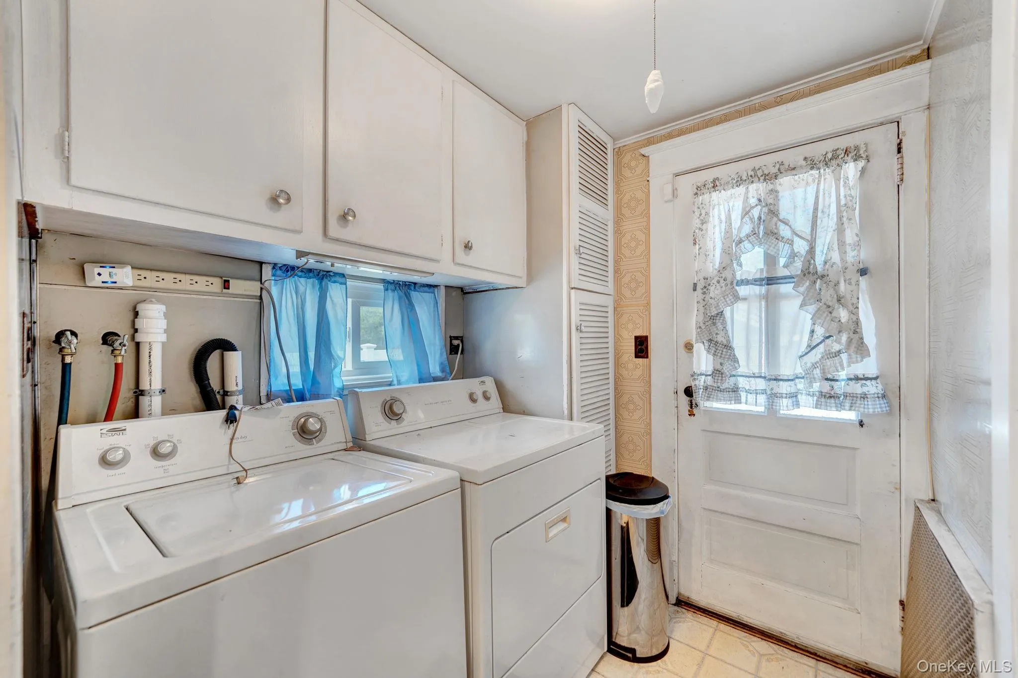 55 Mc Kinley Avenue, Oyster Bay, NY, 3 Bedrooms Bedrooms, 9 Rooms Rooms,2 BathroomsBathrooms,Residential,For Rent,Mc Kinley,0,1042188 55 Mc Kinley Avenue, Oyster Bay, NY, 3 Bedrooms Bedrooms, 9 Rooms Rooms,2 BathroomsBathrooms,Residential,For Rent,Mc Kinley,0,1042188