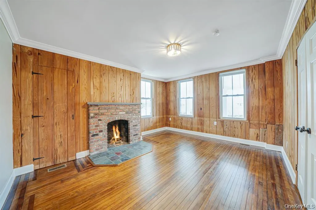 61 Ocean Avenue, Islip, NY, 8 Bedrooms Bedrooms, 14 Rooms Rooms,5 BathroomsBathrooms,Residential,For Rent,Ocean,0,1042189 61 Ocean Avenue, Islip, NY, 8 Bedrooms Bedrooms, 14 Rooms Rooms,5 BathroomsBathrooms,Residential,For Rent,Ocean,0,1042189