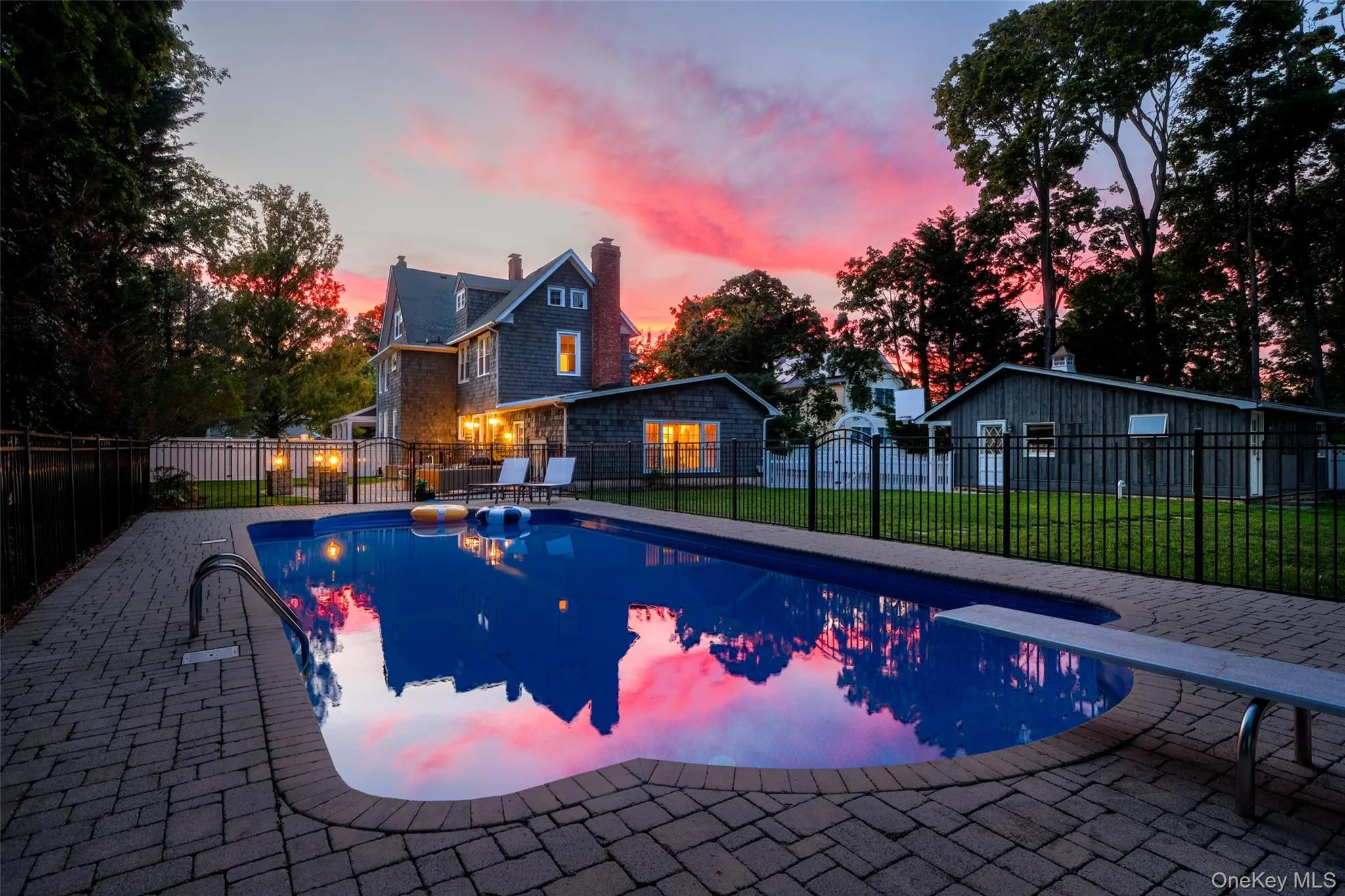 61 Ocean Avenue, Islip, NY, 8 Bedrooms Bedrooms, 14 Rooms Rooms,5 BathroomsBathrooms,Residential,For Rent,Ocean,0,1042189 61 Ocean Avenue, Islip, NY, 8 Bedrooms Bedrooms, 14 Rooms Rooms,5 BathroomsBathrooms,Residential,For Rent,Ocean,0,1042189