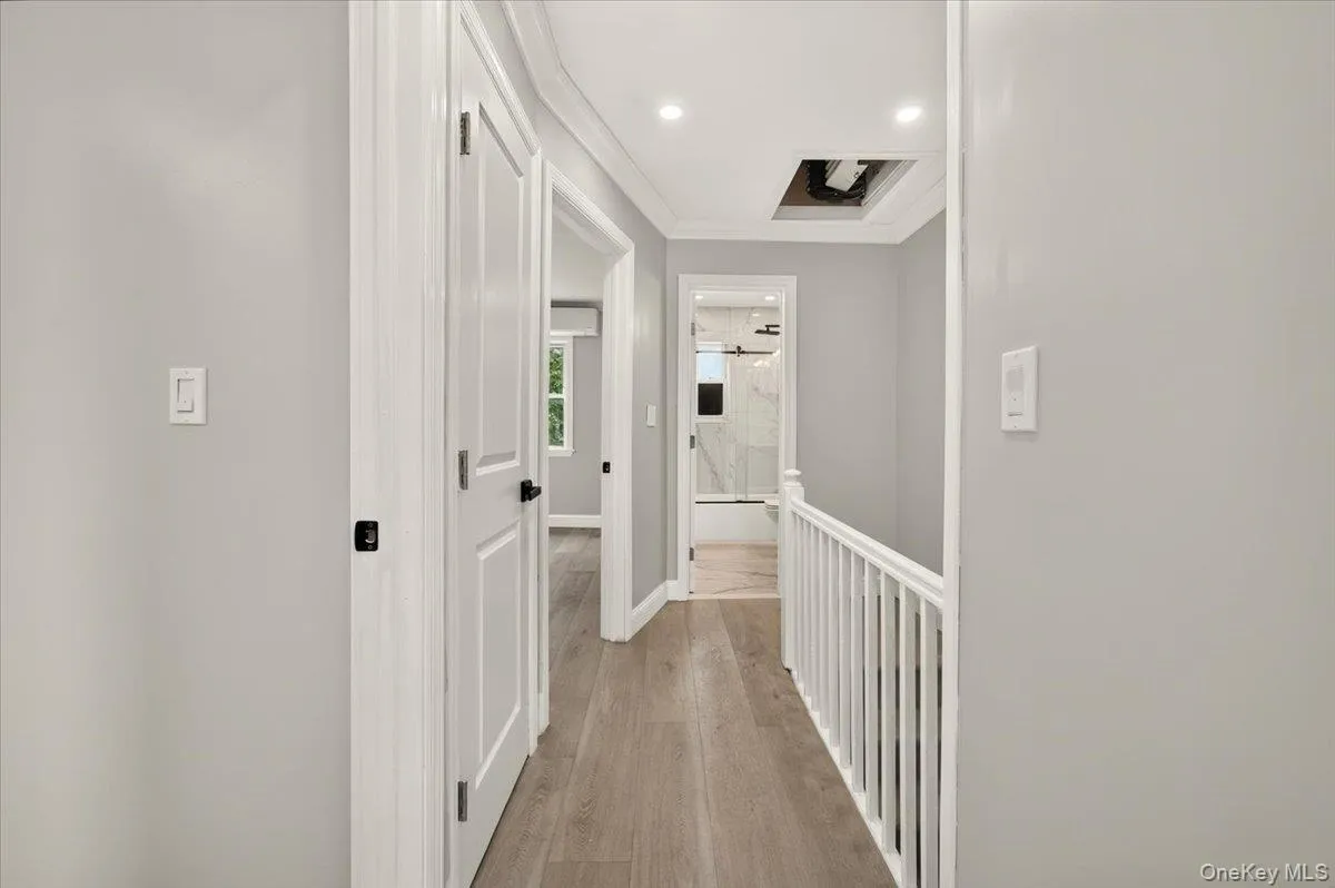 179-49 Eveleth Road, New York, NY, 3 Bedrooms Bedrooms, 7 Rooms Rooms,1 BathroomBathrooms,Residential,For Rent,Eveleth,0,1042191 179-49 Eveleth Road, New York, NY, 3 Bedrooms Bedrooms, 7 Rooms Rooms,1 BathroomBathrooms,Residential,For Rent,Eveleth,0,1042191