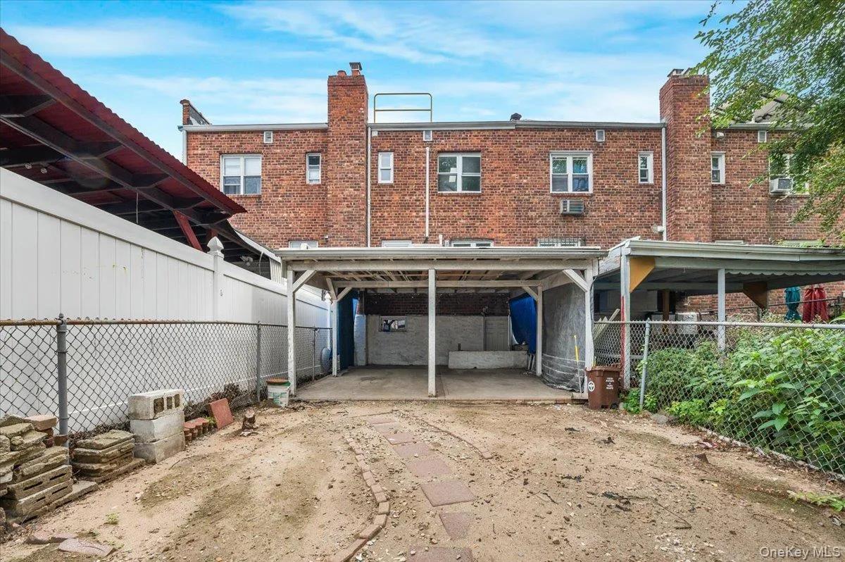 179-49 Eveleth Road, New York, NY, 3 Bedrooms Bedrooms, 7 Rooms Rooms,1 BathroomBathrooms,Residential,For Rent,Eveleth,0,1042191 179-49 Eveleth Road, New York, NY, 3 Bedrooms Bedrooms, 7 Rooms Rooms,1 BathroomBathrooms,Residential,For Rent,Eveleth,0,1042191