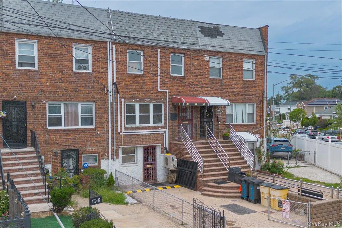 179-49 Eveleth Road, New York, NY, 3 Bedrooms Bedrooms, 7 Rooms Rooms,1 BathroomBathrooms,Residential,For Rent,Eveleth,0,1042191 179-49 Eveleth Road, New York, NY, 3 Bedrooms Bedrooms, 7 Rooms Rooms,1 BathroomBathrooms,Residential,For Rent,Eveleth,0,1042191
