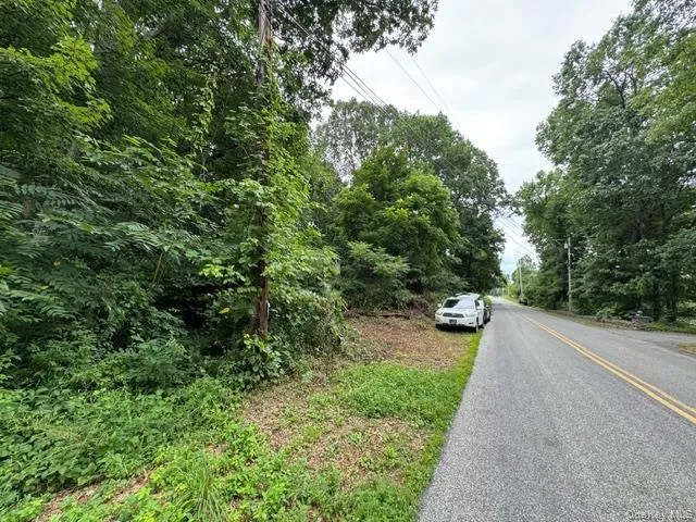 140 Drury Lane, Newburgh (town), NY, 1 Bedroom Bedrooms, 5 Rooms Rooms,1 BathroomBathrooms,Residential,For Rent,Drury,0,1042192 140 Drury Lane, Newburgh (town), NY, 1 Bedroom Bedrooms, 5 Rooms Rooms,1 BathroomBathrooms,Residential,For Rent,Drury,0,1042192
