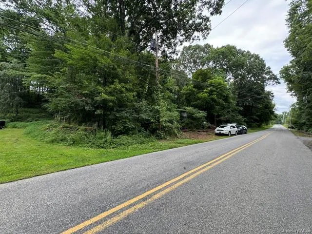 140 Drury Lane, Newburgh (town), NY, 1 Bedroom Bedrooms, 5 Rooms Rooms,1 BathroomBathrooms,Residential,For Rent,Drury,0,1042192 140 Drury Lane, Newburgh (town), NY, 1 Bedroom Bedrooms, 5 Rooms Rooms,1 BathroomBathrooms,Residential,For Rent,Drury,0,1042192