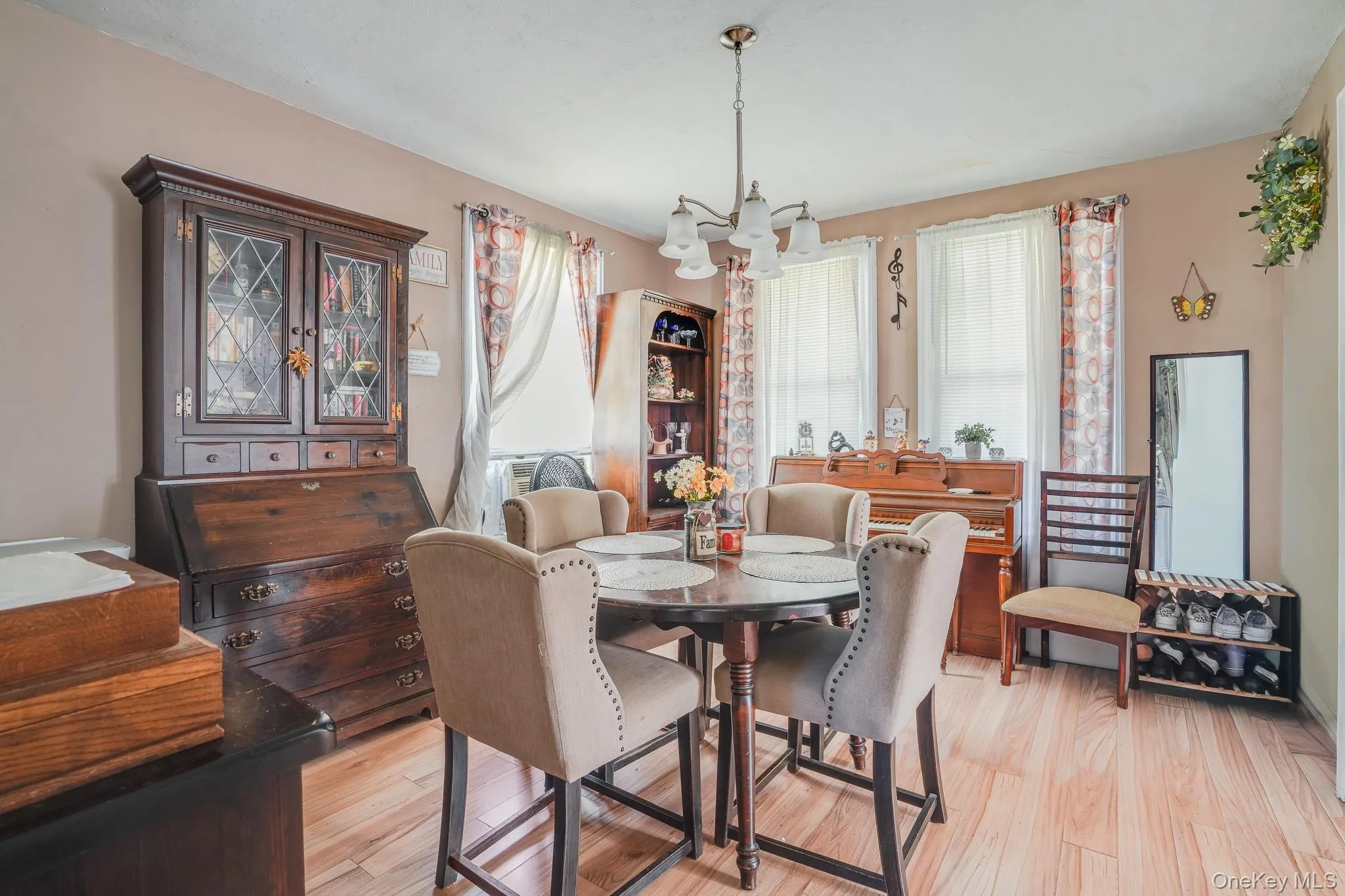 23 Lewis Avenue, Poughkeepsie, NY, 3 Bedrooms Bedrooms, 6 Rooms Rooms,1 BathroomBathrooms,Residential,For Rent,Lewis,0,1042193 23 Lewis Avenue, Poughkeepsie, NY, 3 Bedrooms Bedrooms, 6 Rooms Rooms,1 BathroomBathrooms,Residential,For Rent,Lewis,0,1042193