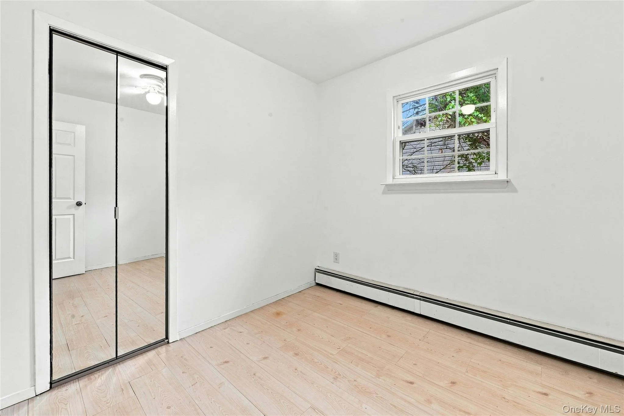 128 Walnut Road, Smithtown, NY, 3 Bedrooms Bedrooms, 5 Rooms Rooms,1 BathroomBathrooms,Residential,For Rent,Walnut,0,1042194 128 Walnut Road, Smithtown, NY, 3 Bedrooms Bedrooms, 5 Rooms Rooms,1 BathroomBathrooms,Residential,For Rent,Walnut,0,1042194