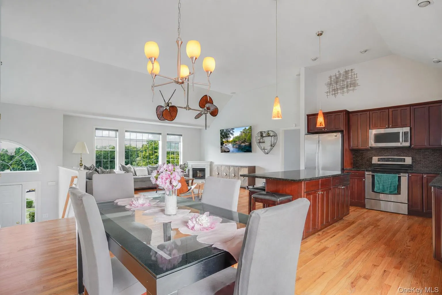 27 Frieda Lane, La Grange, NY, 3 Bedrooms Bedrooms, 10 Rooms Rooms,3 BathroomsBathrooms,Residential,For Rent,Frieda,0,1042196 27 Frieda Lane, La Grange, NY, 3 Bedrooms Bedrooms, 10 Rooms Rooms,3 BathroomsBathrooms,Residential,For Rent,Frieda,0,1042196