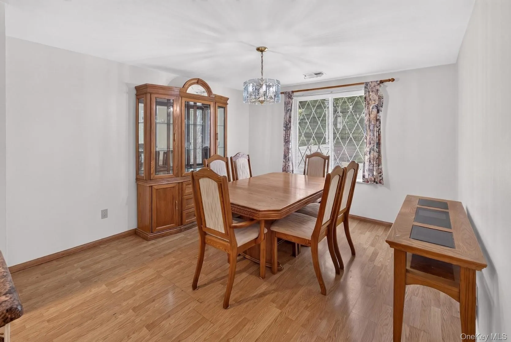 278 Brettonwoods Drive, Brookhaven, NY, 3 Bedrooms Bedrooms, 8 Rooms Rooms,1 BathroomBathrooms,Residential,For Rent,Brettonwoods,0,1042199 278 Brettonwoods Drive, Brookhaven, NY, 3 Bedrooms Bedrooms, 8 Rooms Rooms,1 BathroomBathrooms,Residential,For Rent,Brettonwoods,0,1042199