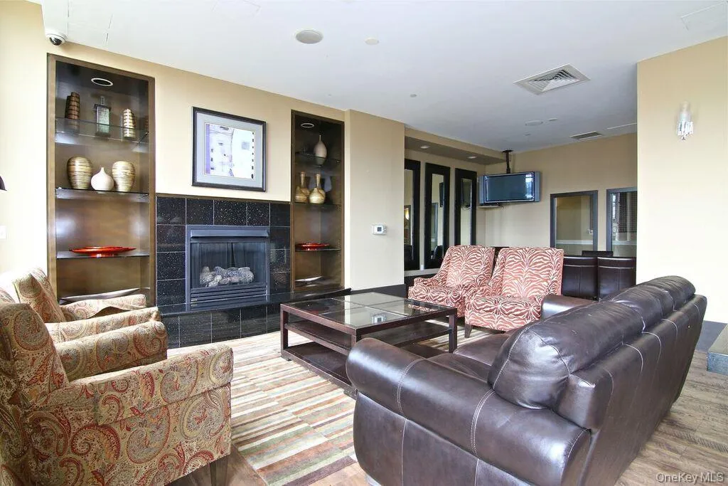 300 Mamaroneck Avenue, White Plains, NY, 2 Bedrooms Bedrooms, 3 Rooms Rooms,2 BathroomsBathrooms,Residential,For Rent,Mamaroneck,0,1042203 300 Mamaroneck Avenue, White Plains, NY, 2 Bedrooms Bedrooms, 3 Rooms Rooms,2 BathroomsBathrooms,Residential,For Rent,Mamaroneck,0,1042203