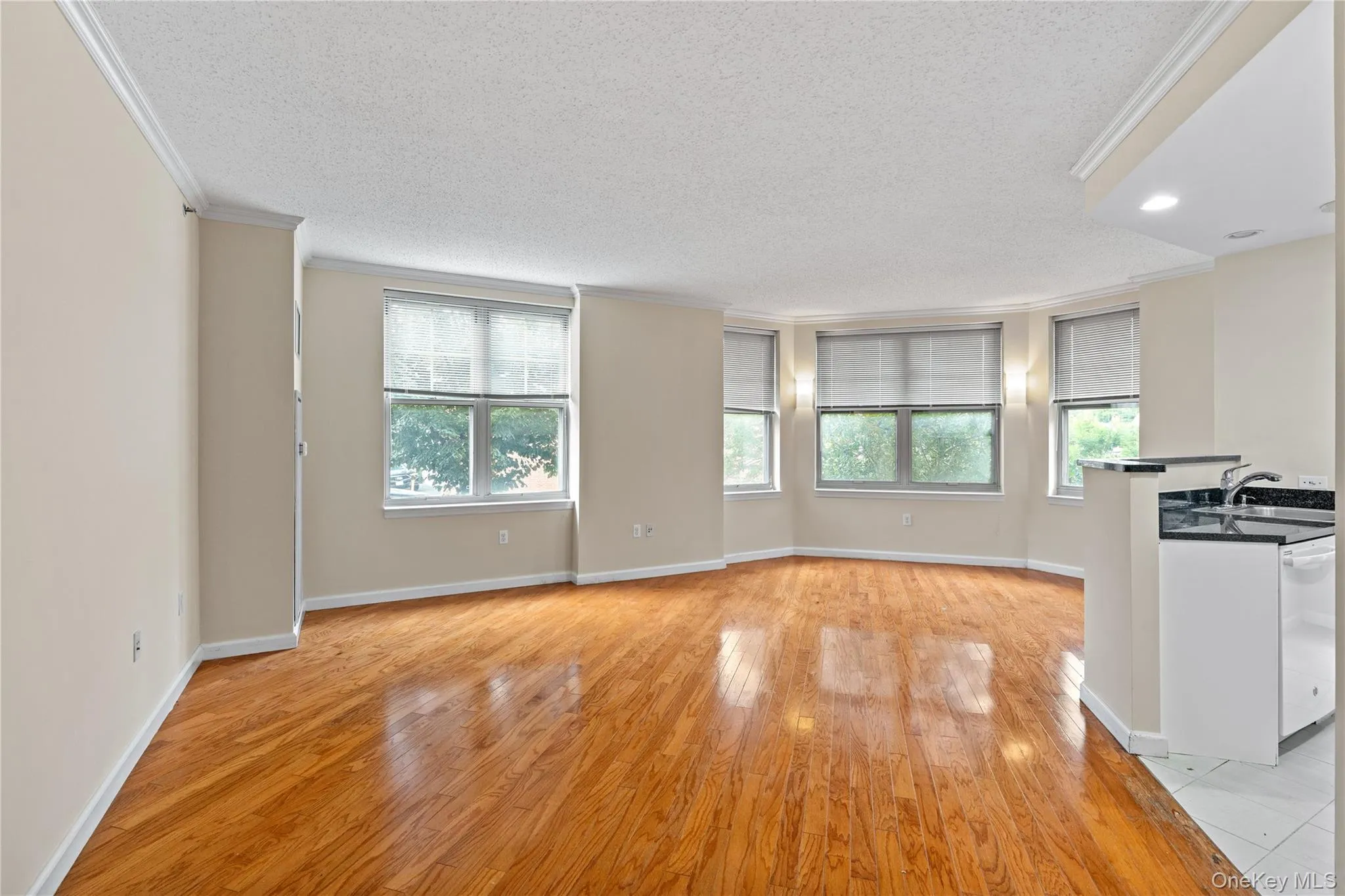 300 Mamaroneck Avenue, White Plains, NY, 2 Bedrooms Bedrooms, 3 Rooms Rooms,2 BathroomsBathrooms,Residential,For Rent,Mamaroneck,0,1042203 300 Mamaroneck Avenue, White Plains, NY, 2 Bedrooms Bedrooms, 3 Rooms Rooms,2 BathroomsBathrooms,Residential,For Rent,Mamaroneck,0,1042203