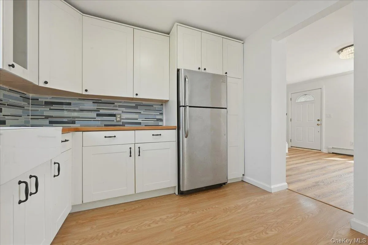 310 West Drive, Babylon, NY, 4 Bedrooms Bedrooms, ,1 BathroomBathrooms,Residential,For Rent,West Drive,0,1042205 310 West Drive, Babylon, NY, 4 Bedrooms Bedrooms, ,1 BathroomBathrooms,Residential,For Rent,West Drive,0,1042205