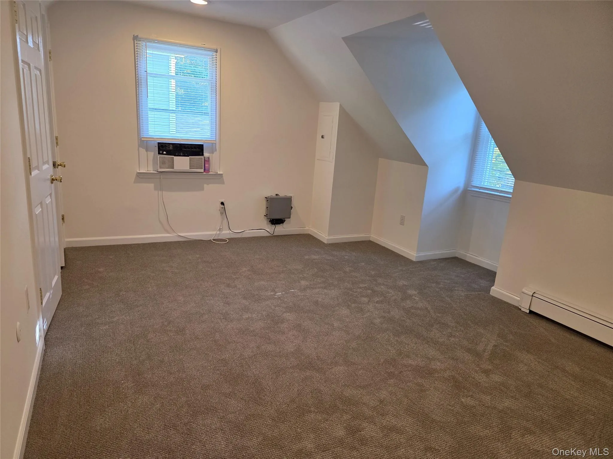 10 Irving Drive, Oyster Bay, NY, 1 Bedroom Bedrooms, 4 Rooms Rooms,1 BathroomBathrooms,Residential Lease,For Rent,Irving,0,1042213 10 Irving Drive, Oyster Bay, NY, 1 Bedroom Bedrooms, 4 Rooms Rooms,1 BathroomBathrooms,Residential Lease,For Rent,Irving,0,1042213