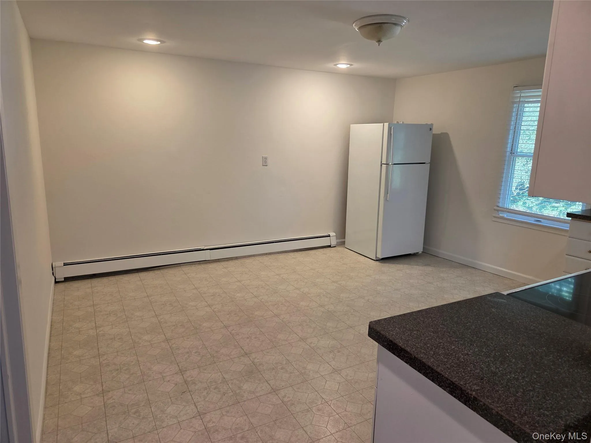 10 Irving Drive, Oyster Bay, NY, 1 Bedroom Bedrooms, 4 Rooms Rooms,1 BathroomBathrooms,Residential Lease,For Rent,Irving,0,1042213 10 Irving Drive, Oyster Bay, NY, 1 Bedroom Bedrooms, 4 Rooms Rooms,1 BathroomBathrooms,Residential Lease,For Rent,Irving,0,1042213