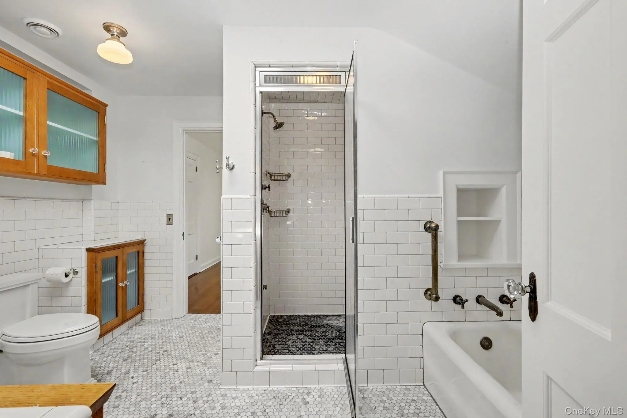 106 Glenwood Avenue, New Rochelle, NY, 5 Bedrooms Bedrooms, 9 Rooms Rooms,3 BathroomsBathrooms,Residential,For Rent,Glenwood,0,1042214 106 Glenwood Avenue, New Rochelle, NY, 5 Bedrooms Bedrooms, 9 Rooms Rooms,3 BathroomsBathrooms,Residential,For Rent,Glenwood,0,1042214