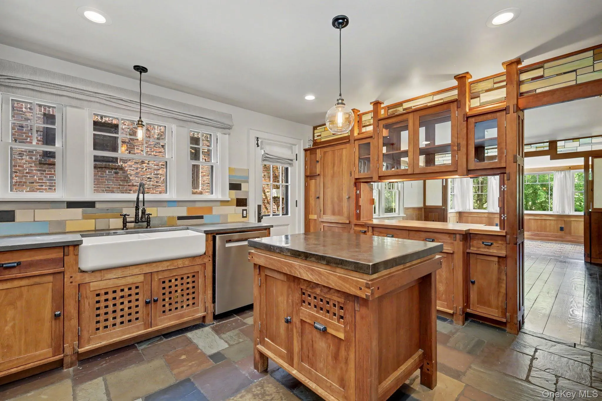 106 Glenwood Avenue, New Rochelle, NY, 5 Bedrooms Bedrooms, 9 Rooms Rooms,3 BathroomsBathrooms,Residential,For Rent,Glenwood,0,1042214 106 Glenwood Avenue, New Rochelle, NY, 5 Bedrooms Bedrooms, 9 Rooms Rooms,3 BathroomsBathrooms,Residential,For Rent,Glenwood,0,1042214