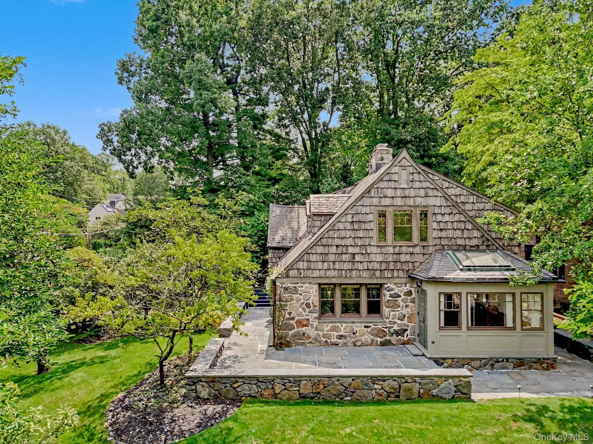 106 Glenwood Avenue, New Rochelle, NY, 5 Bedrooms Bedrooms, 9 Rooms Rooms,3 BathroomsBathrooms,Residential,For Rent,Glenwood,0,1042214 106 Glenwood Avenue, New Rochelle, NY, 5 Bedrooms Bedrooms, 9 Rooms Rooms,3 BathroomsBathrooms,Residential,For Rent,Glenwood,0,1042214