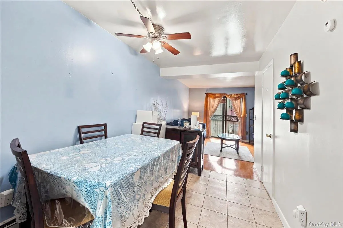 847 Underhill Avenue, New York, NY, 2 Bedrooms Bedrooms, 4 Rooms Rooms,1 BathroomBathrooms,Residential,For Rent,Underhill,0,1042215 847 Underhill Avenue, New York, NY, 2 Bedrooms Bedrooms, 4 Rooms Rooms,1 BathroomBathrooms,Residential,For Rent,Underhill,0,1042215