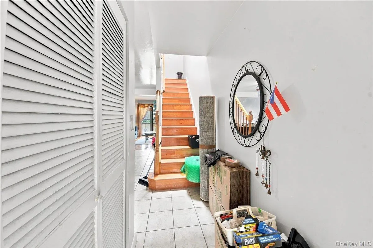 847 Underhill Avenue, New York, NY, 2 Bedrooms Bedrooms, 4 Rooms Rooms,1 BathroomBathrooms,Residential,For Rent,Underhill,0,1042215 847 Underhill Avenue, New York, NY, 2 Bedrooms Bedrooms, 4 Rooms Rooms,1 BathroomBathrooms,Residential,For Rent,Underhill,0,1042215