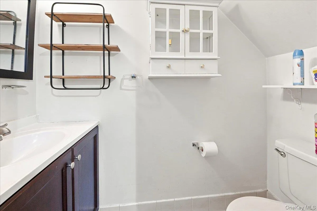 847 Underhill Avenue, New York, NY, 2 Bedrooms Bedrooms, 4 Rooms Rooms,1 BathroomBathrooms,Residential,For Rent,Underhill,0,1042215 847 Underhill Avenue, New York, NY, 2 Bedrooms Bedrooms, 4 Rooms Rooms,1 BathroomBathrooms,Residential,For Rent,Underhill,0,1042215