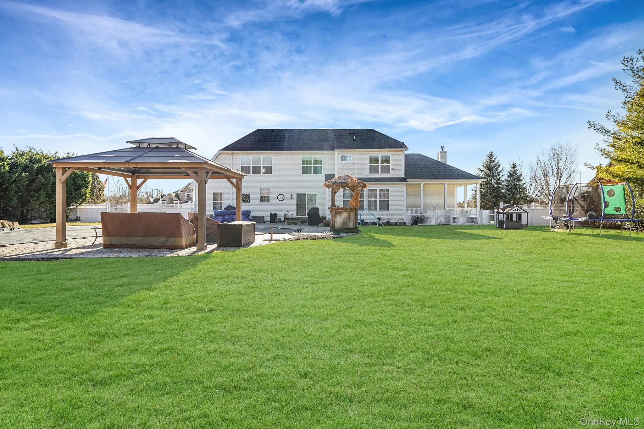 3 Crossfield Court, Brookhaven, NY, 5 Bedrooms Bedrooms, 10 Rooms Rooms,3 BathroomsBathrooms,Residential,For Rent,Crossfield,0,1042218 3 Crossfield Court, Brookhaven, NY, 5 Bedrooms Bedrooms, 10 Rooms Rooms,3 BathroomsBathrooms,Residential,For Rent,Crossfield,0,1042218