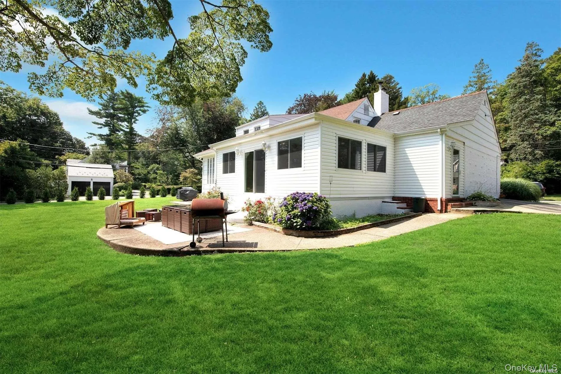 18 Addison Lane, North Hempstead, NY, 4 Bedrooms Bedrooms, 10 Rooms Rooms,2 BathroomsBathrooms,Residential Lease,For Rent,Addison,0,1042230 18 Addison Lane, North Hempstead, NY, 4 Bedrooms Bedrooms, 10 Rooms Rooms,2 BathroomsBathrooms,Residential Lease,For Rent,Addison,0,1042230