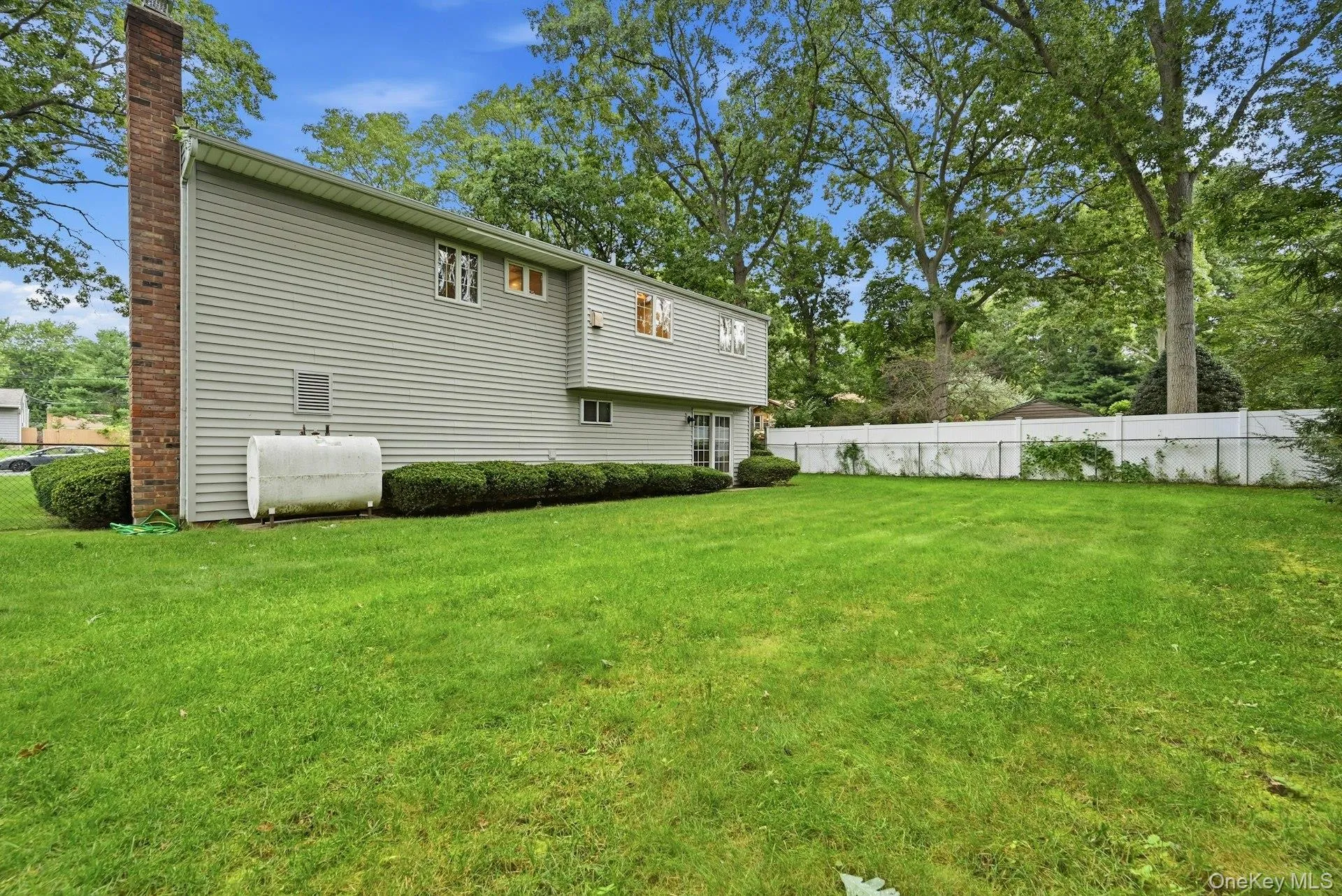86 39th Street, Islip, NY, 4 Bedrooms Bedrooms, 8 Rooms Rooms,1 BathroomBathrooms,Residential,For Rent,39th,0,1042235 86 39th Street, Islip, NY, 4 Bedrooms Bedrooms, 8 Rooms Rooms,1 BathroomBathrooms,Residential,For Rent,39th,0,1042235