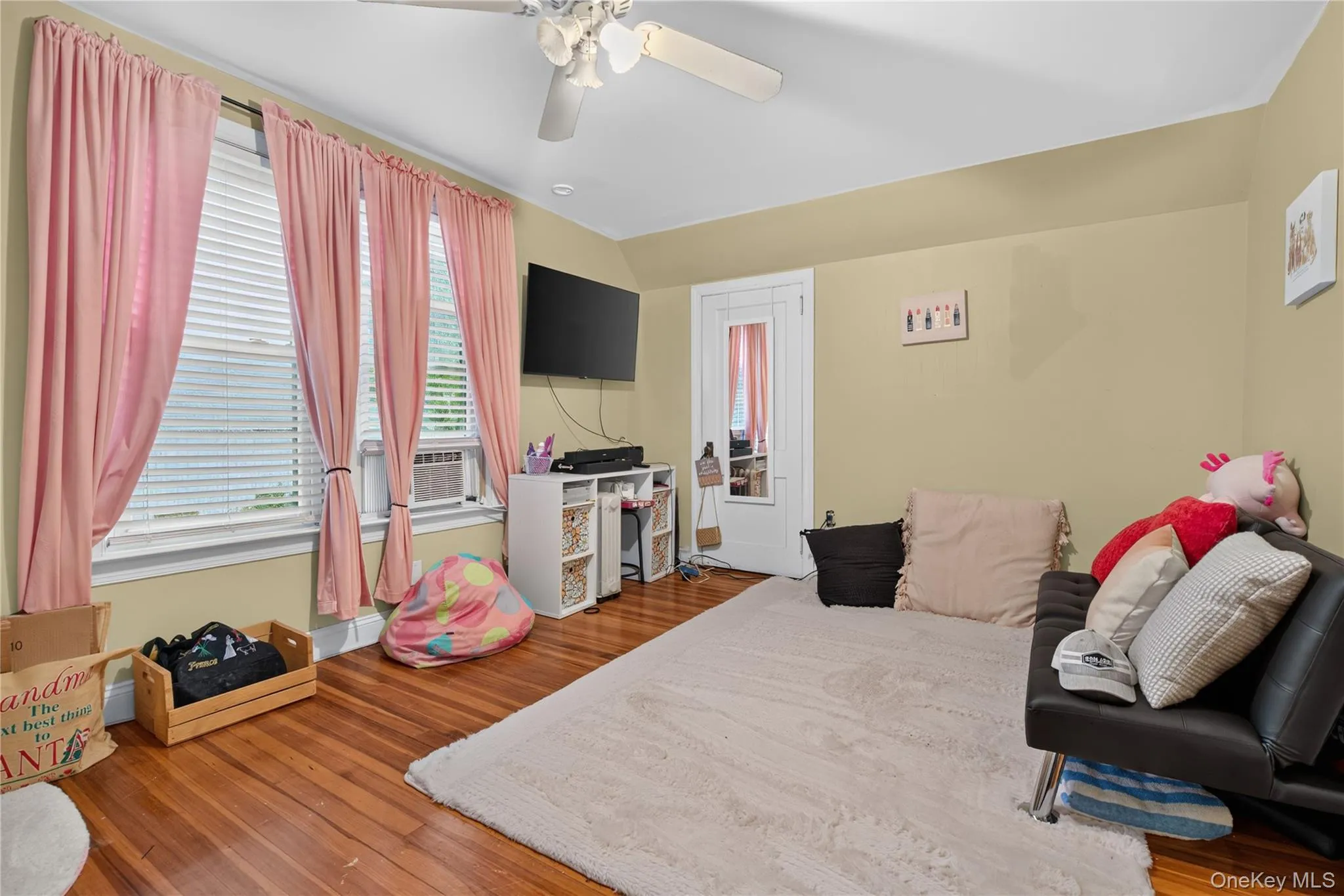 77 Union Street, Montgomery, NY, 4 Bedrooms Bedrooms, 9 Rooms Rooms,3 BathroomsBathrooms,Residential,For Rent,Union,0,1042236 77 Union Street, Montgomery, NY, 4 Bedrooms Bedrooms, 9 Rooms Rooms,3 BathroomsBathrooms,Residential,For Rent,Union,0,1042236