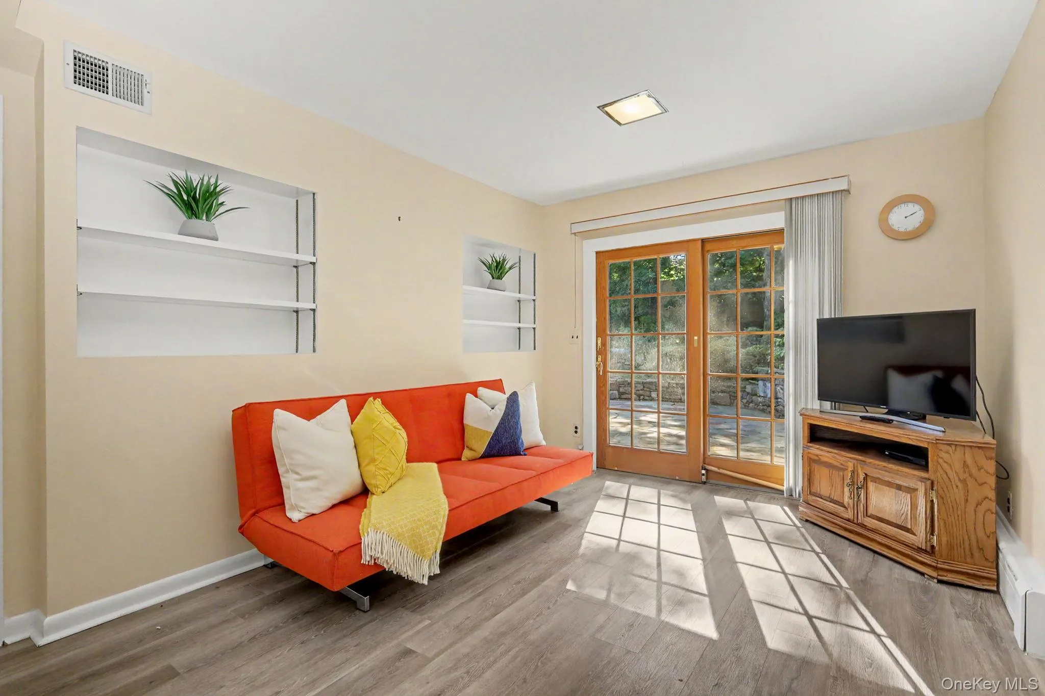 132 Laurel Avenue, Mamaroneck, NY, 3 Bedrooms Bedrooms, 7 Rooms Rooms,2 BathroomsBathrooms,Residential,For Rent,Laurel,0,1042237 132 Laurel Avenue, Mamaroneck, NY, 3 Bedrooms Bedrooms, 7 Rooms Rooms,2 BathroomsBathrooms,Residential,For Rent,Laurel,0,1042237