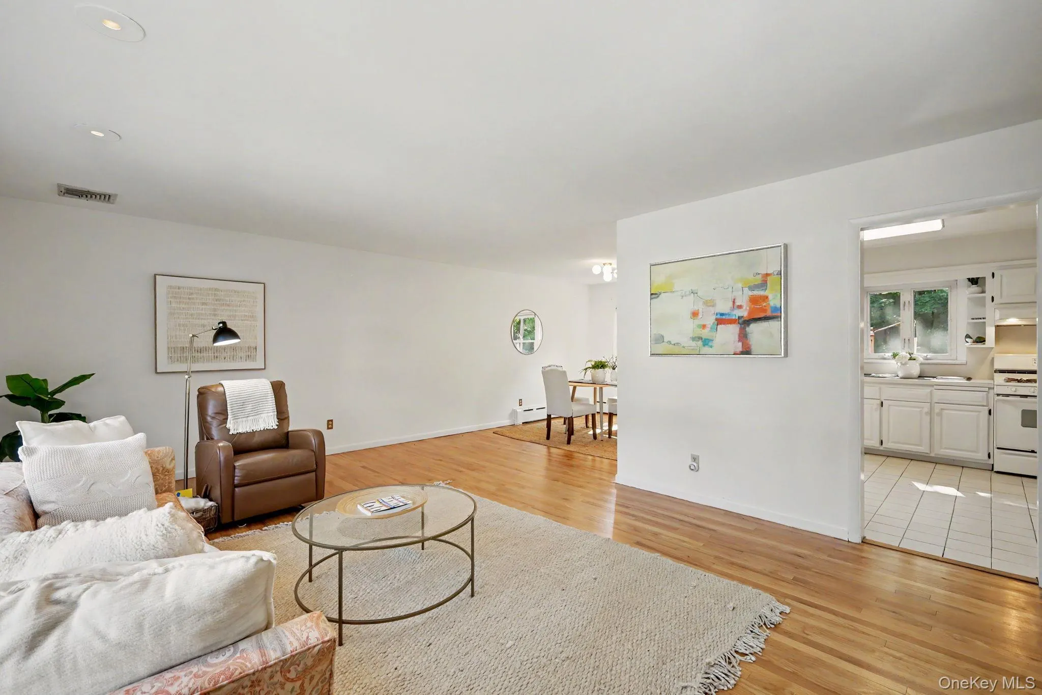 132 Laurel Avenue, Mamaroneck, NY, 3 Bedrooms Bedrooms, 7 Rooms Rooms,2 BathroomsBathrooms,Residential,For Rent,Laurel,0,1042237 132 Laurel Avenue, Mamaroneck, NY, 3 Bedrooms Bedrooms, 7 Rooms Rooms,2 BathroomsBathrooms,Residential,For Rent,Laurel,0,1042237