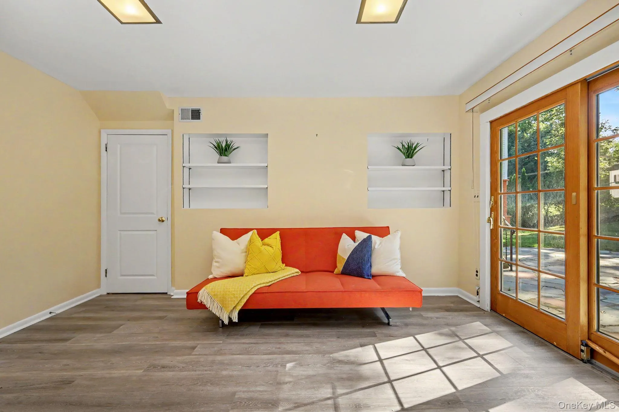 132 Laurel Avenue, Mamaroneck, NY, 3 Bedrooms Bedrooms, 7 Rooms Rooms,2 BathroomsBathrooms,Residential,For Rent,Laurel,0,1042237 132 Laurel Avenue, Mamaroneck, NY, 3 Bedrooms Bedrooms, 7 Rooms Rooms,2 BathroomsBathrooms,Residential,For Rent,Laurel,0,1042237