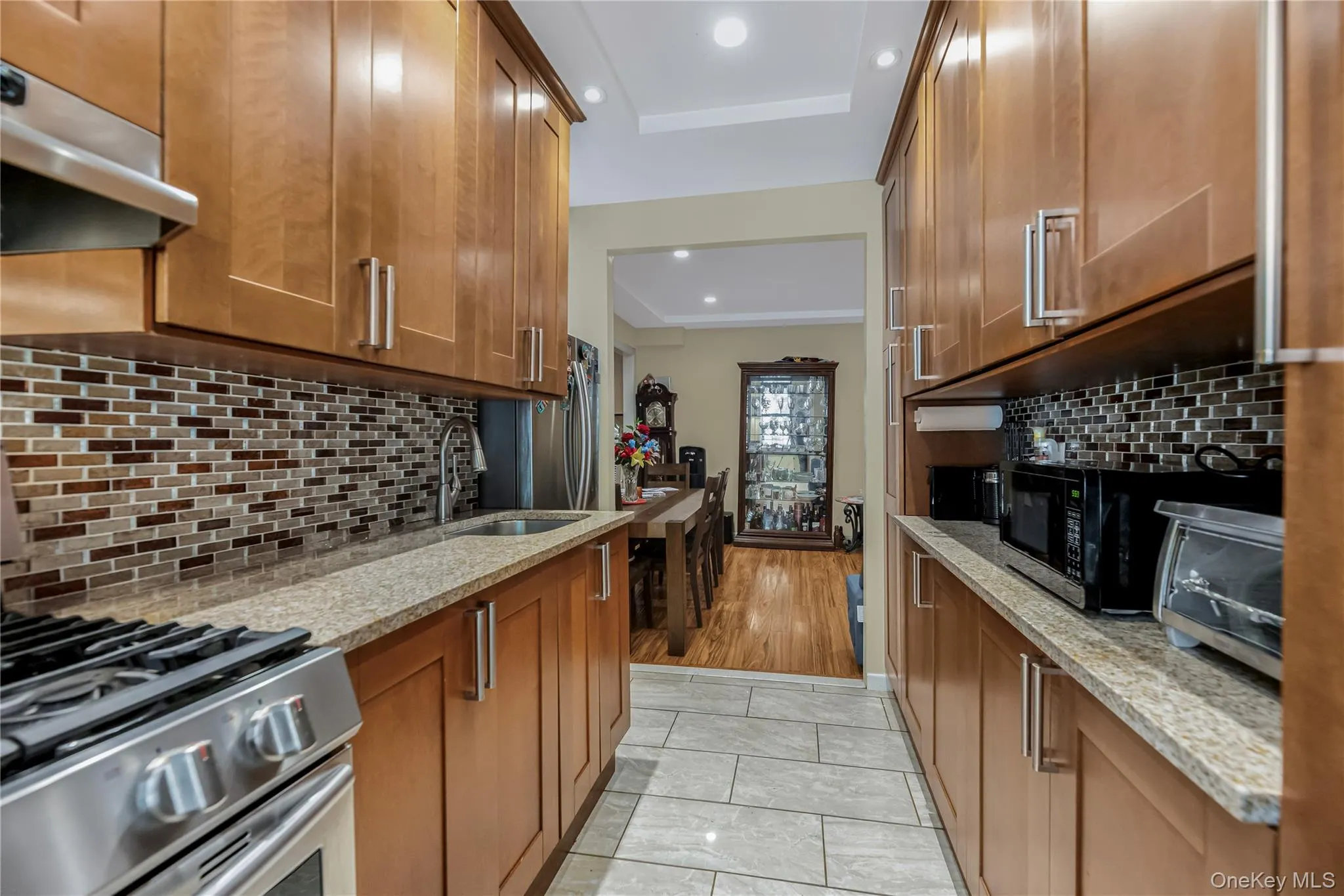 758 Brady Avenue, New York, NY, 2 Bedrooms Bedrooms, 4 Rooms Rooms,1 BathroomBathrooms,Residential,For Rent,Brady,0,1042241 758 Brady Avenue, New York, NY, 2 Bedrooms Bedrooms, 4 Rooms Rooms,1 BathroomBathrooms,Residential,For Rent,Brady,0,1042241