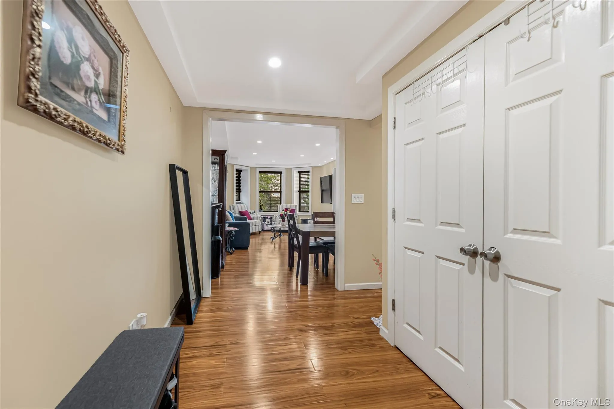 758 Brady Avenue, New York, NY, 2 Bedrooms Bedrooms, 4 Rooms Rooms,1 BathroomBathrooms,Residential,For Rent,Brady,0,1042241 758 Brady Avenue, New York, NY, 2 Bedrooms Bedrooms, 4 Rooms Rooms,1 BathroomBathrooms,Residential,For Rent,Brady,0,1042241
