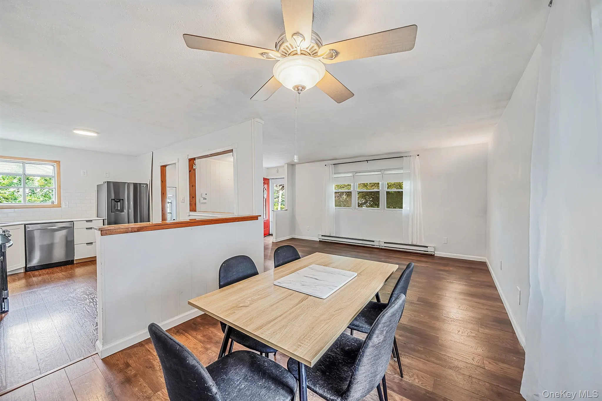24 trafalgar Drive, Brookhaven, NY, 3 Bedrooms Bedrooms, 6 Rooms Rooms,1 BathroomBathrooms,Residential,For Rent,trafalgar,0,1042243 24 trafalgar Drive, Brookhaven, NY, 3 Bedrooms Bedrooms, 6 Rooms Rooms,1 BathroomBathrooms,Residential,For Rent,trafalgar,0,1042243